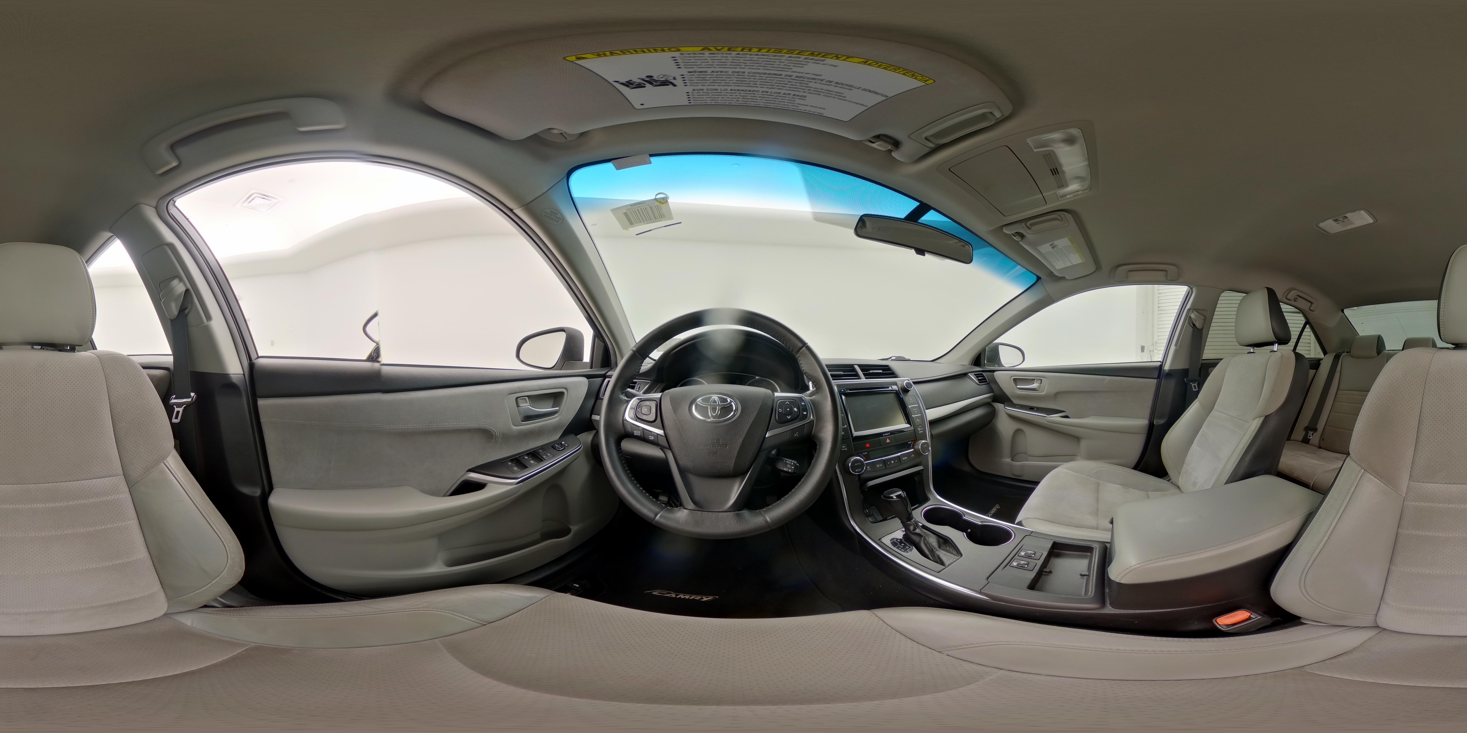2017 Toyota Camry XSE - Photo 26