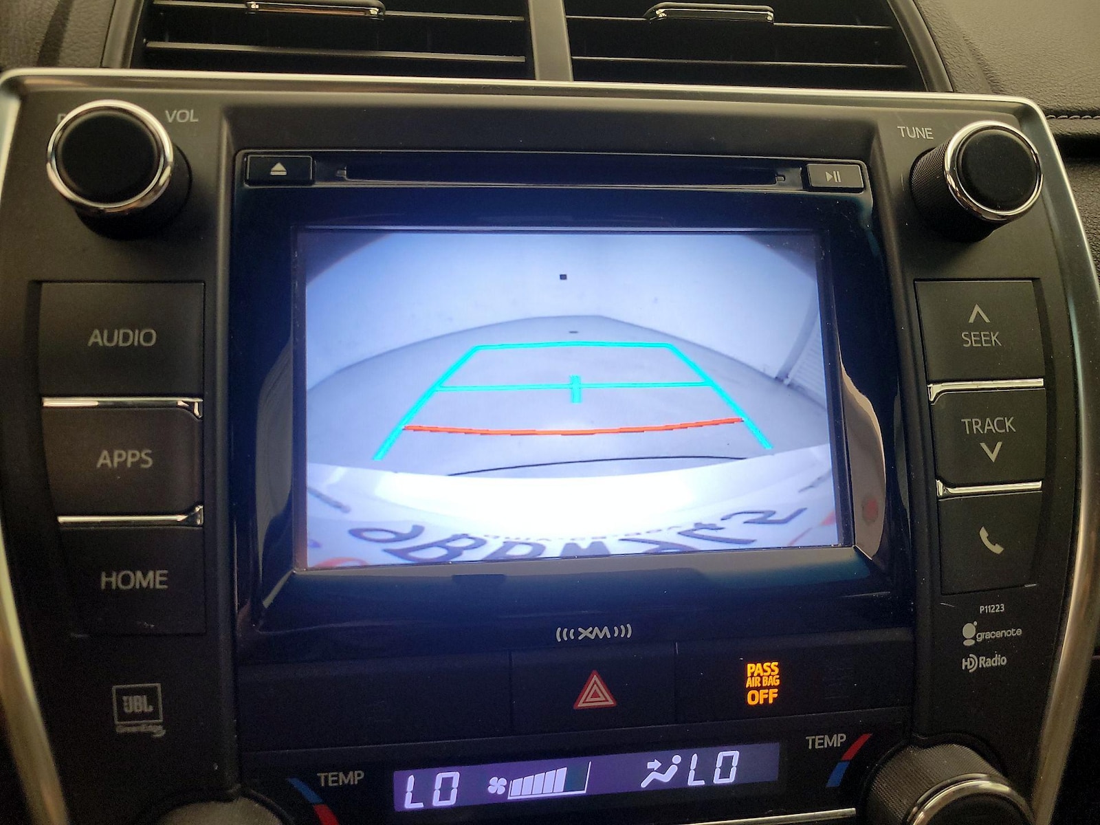 2017 Toyota Camry XSE - Photo 15
