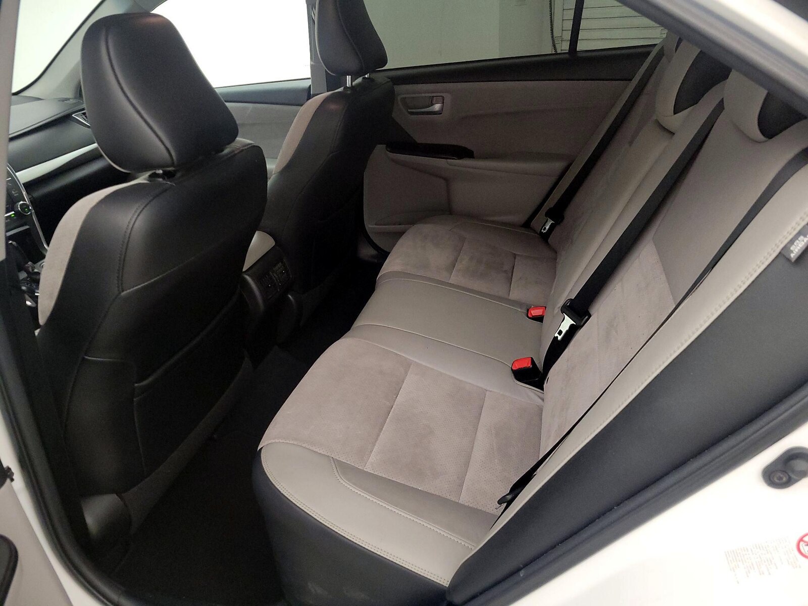 2017 Toyota Camry XSE - Photo 20
