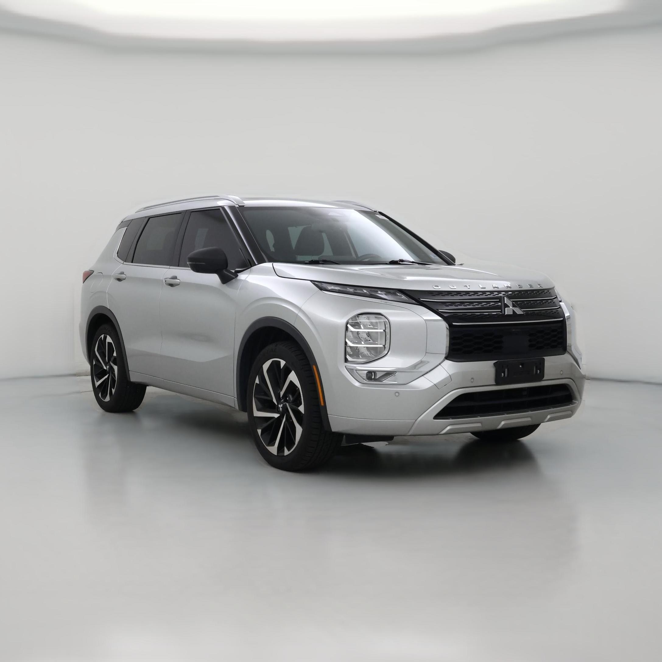 Thumbnail: 2022 Mitsubishi Outlander - 1