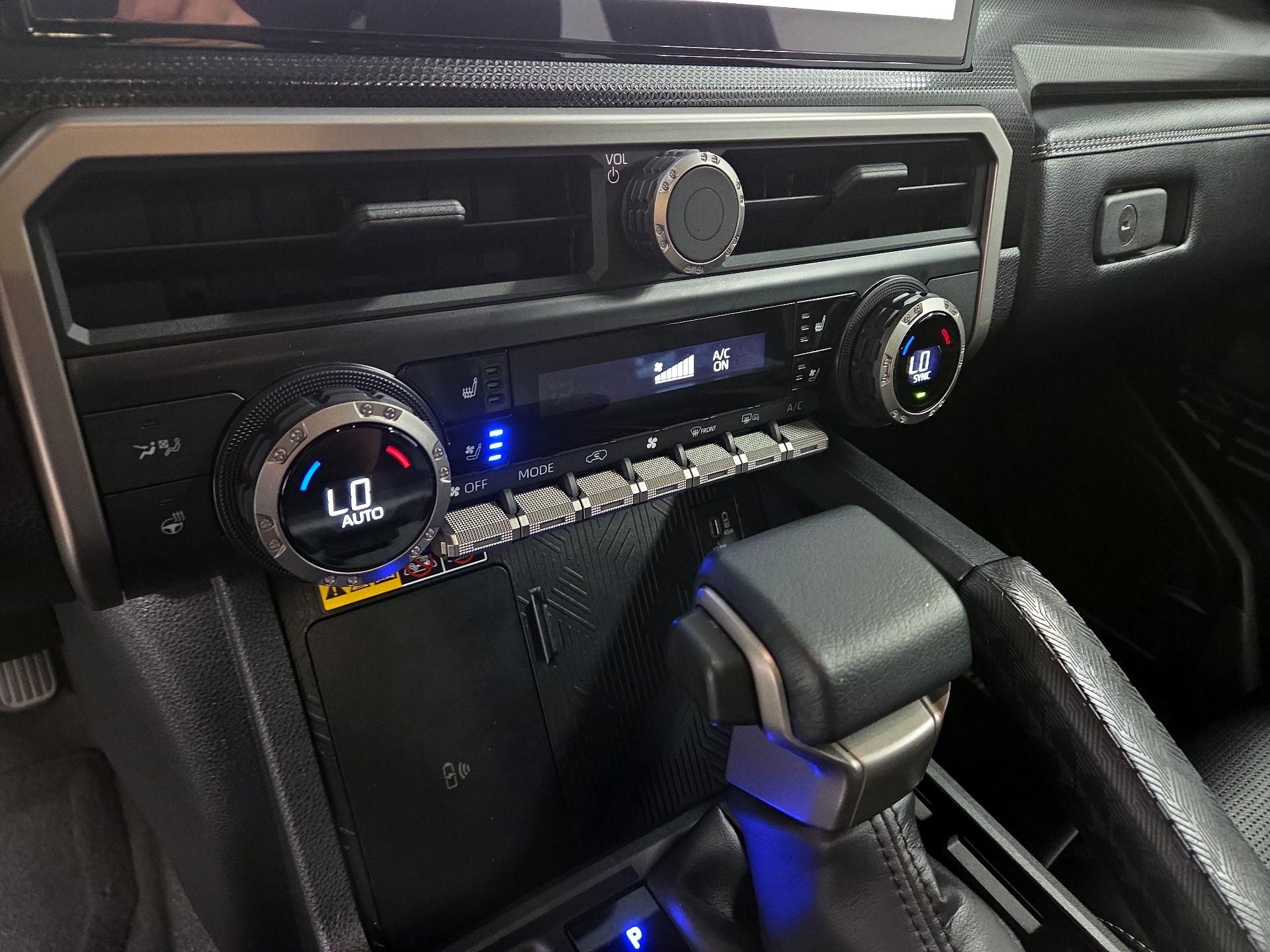 Thumbnail: 2025 Toyota 4Runner - 15