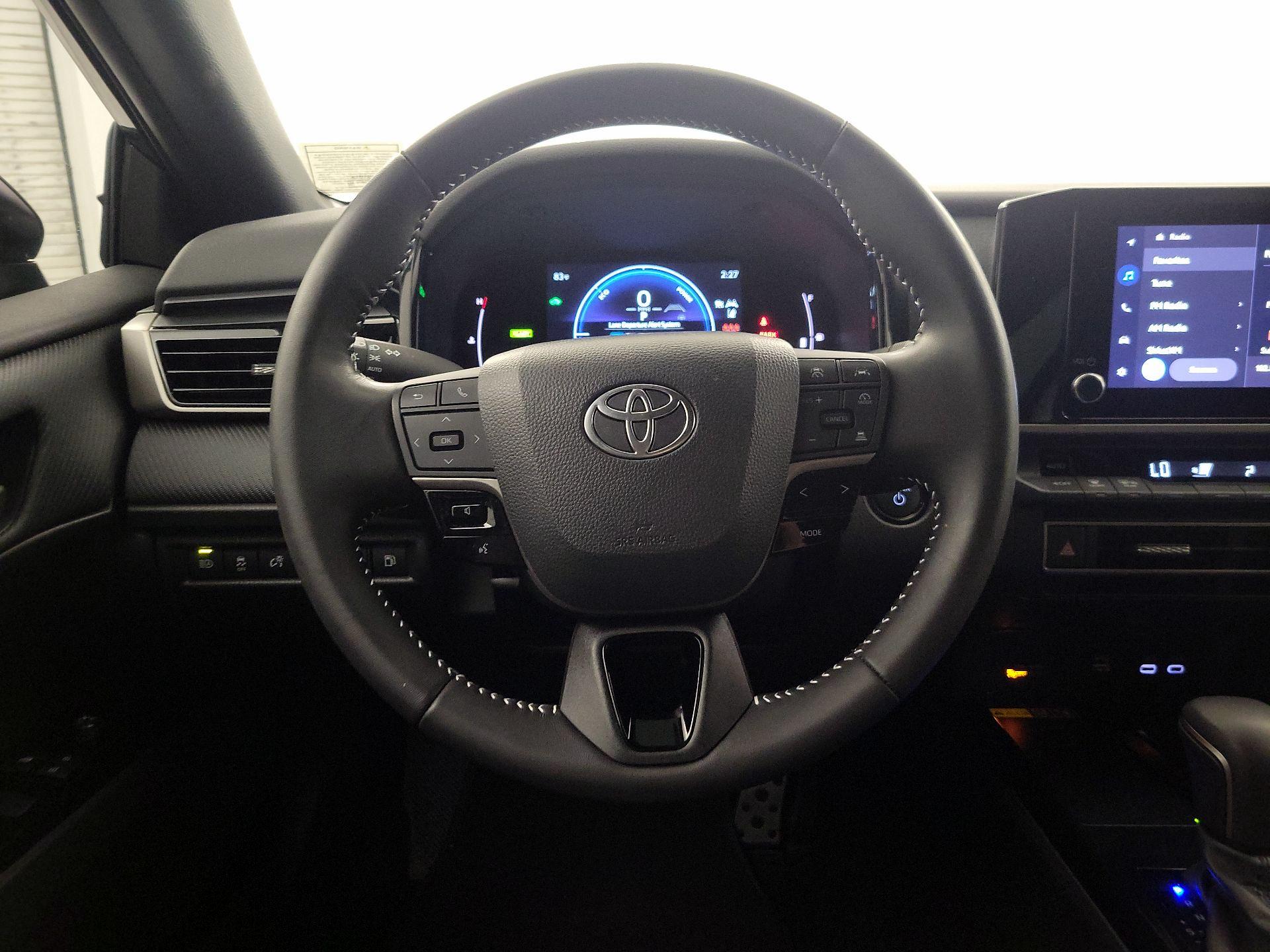 Thumbnail: 2025 Toyota Camry - 10