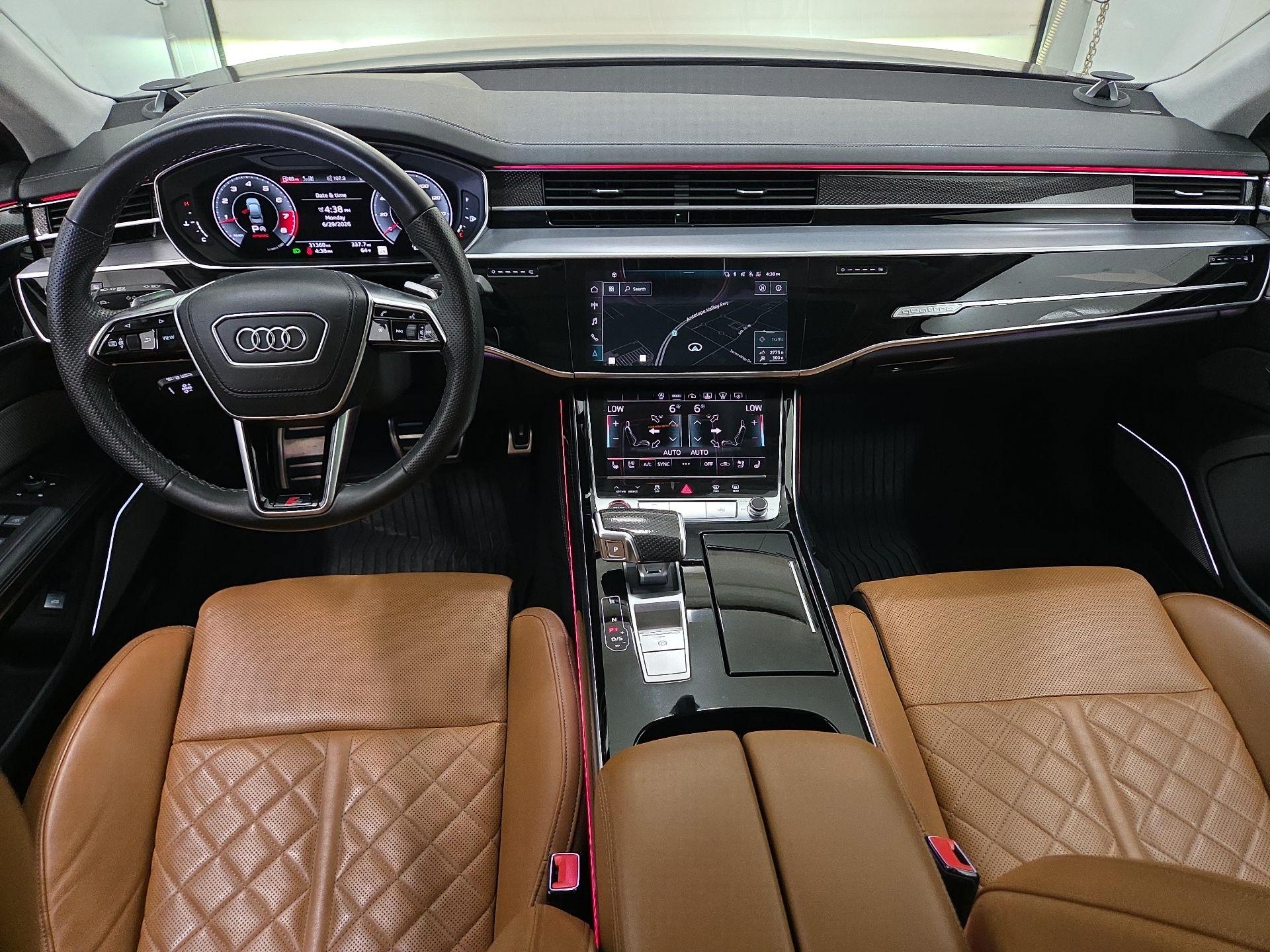 Thumbnail: 2022 Audi S8 - 9