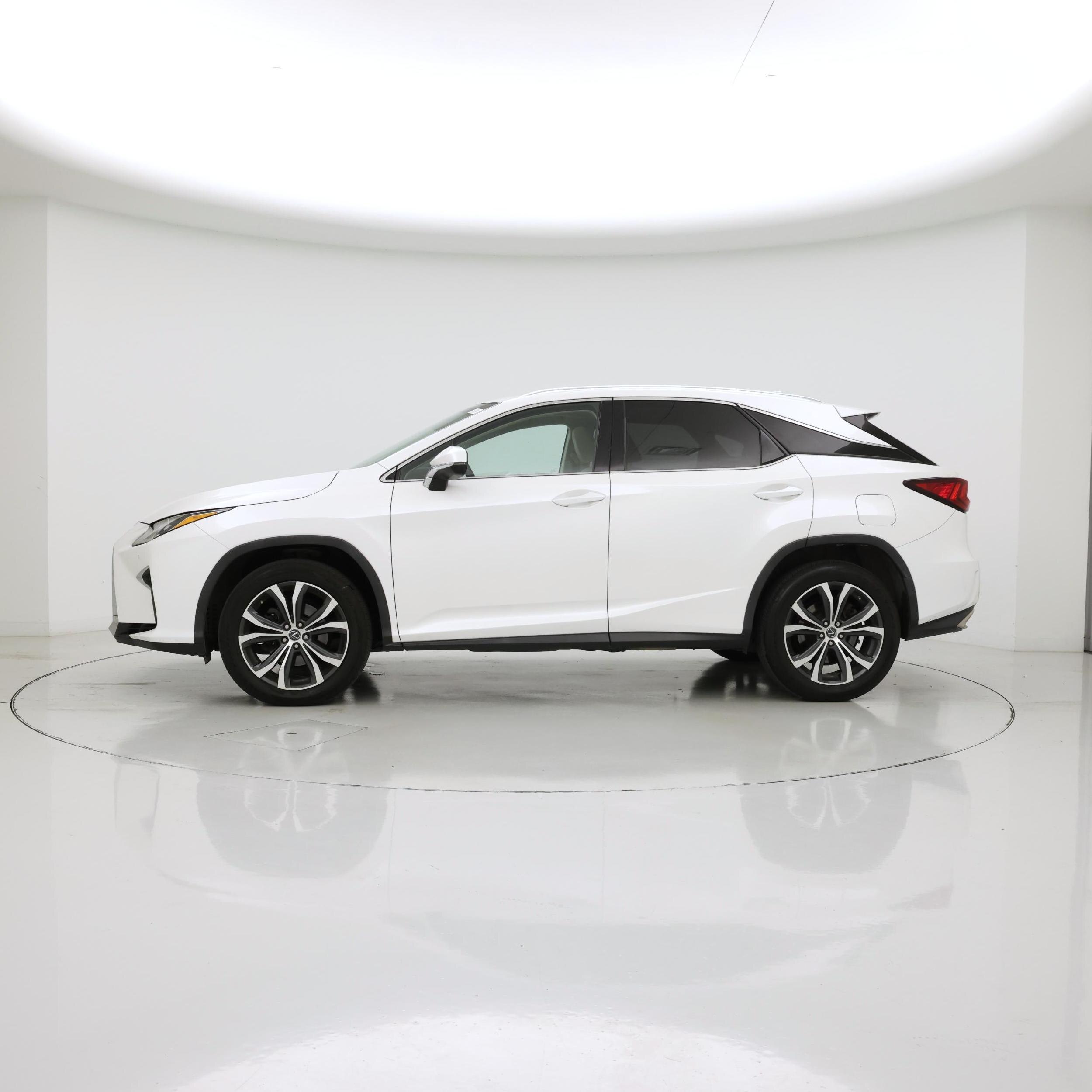 Thumbnail: 2019 Lexus RX - 3