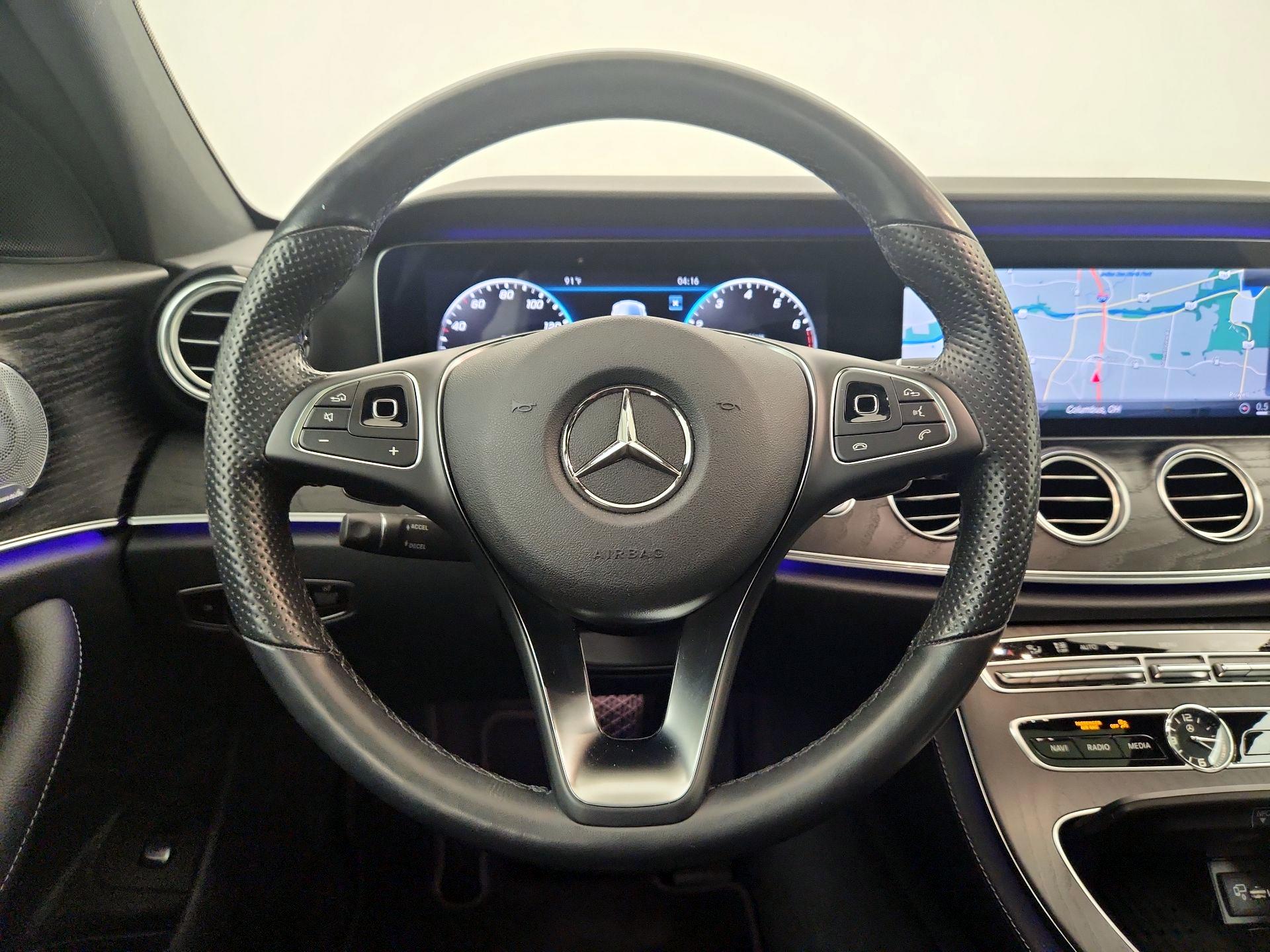 Thumbnail: 2018 Mercedes-Benz E-Class - 10