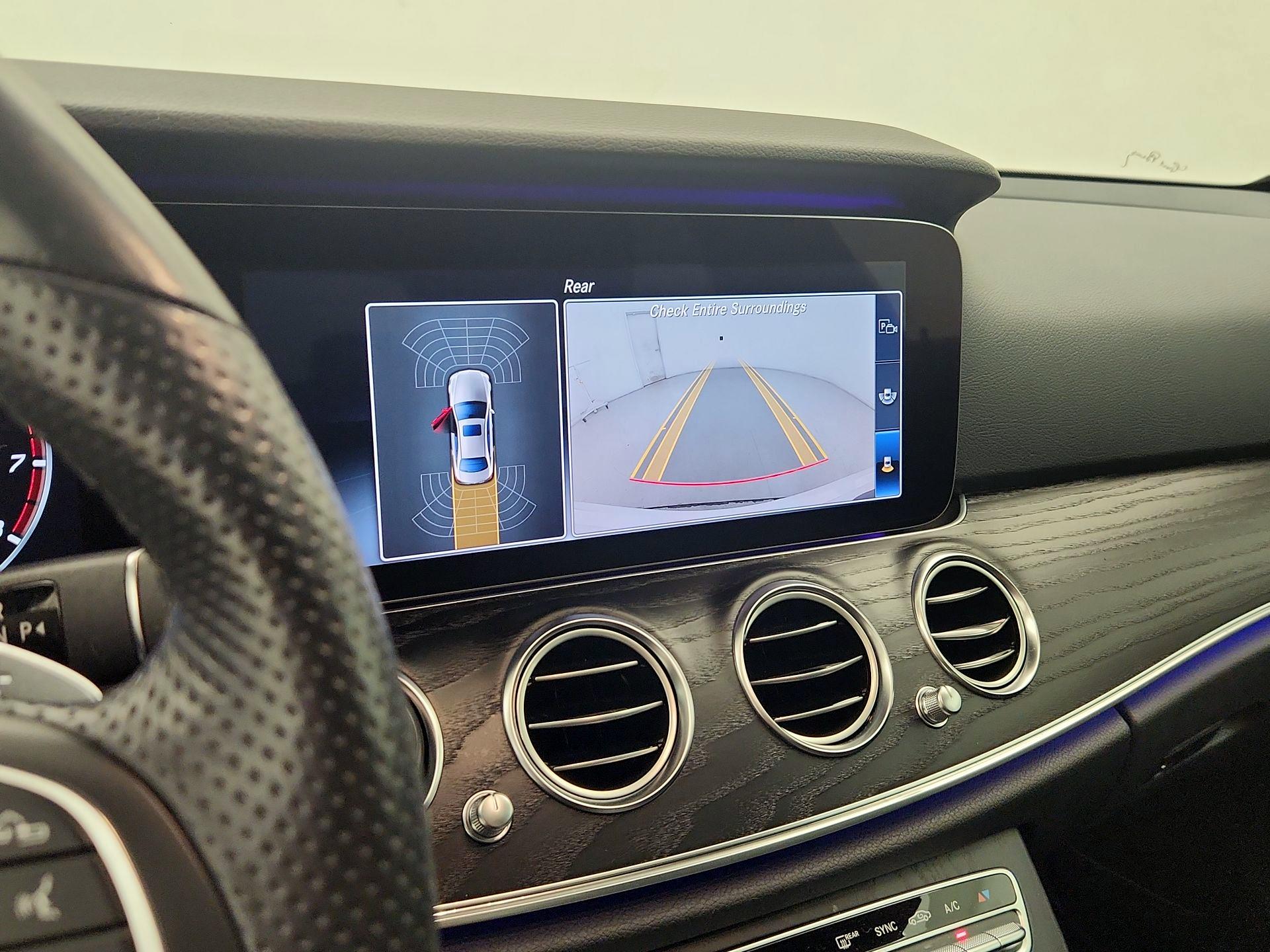 Thumbnail: 2018 Mercedes-Benz E-Class - 15