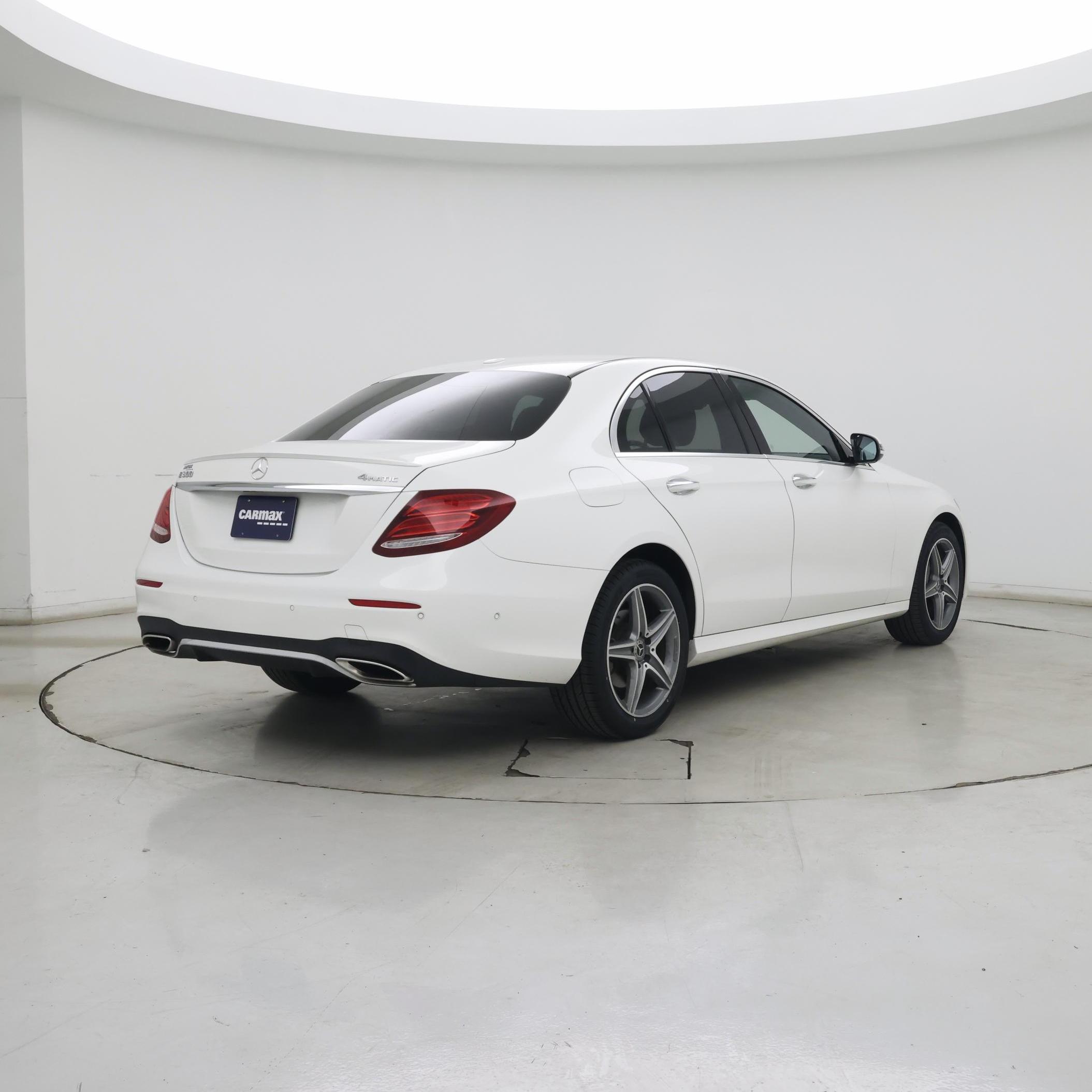 Thumbnail: 2018 Mercedes-Benz E-Class - 8