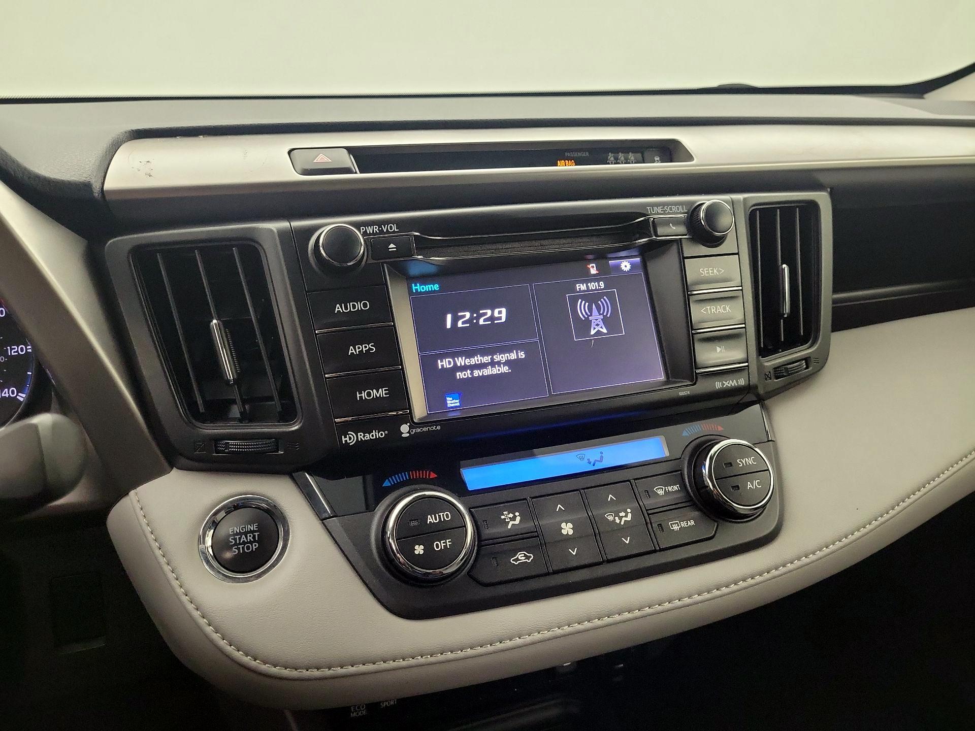 Thumbnail: 2018 Toyota RAV4 - 14