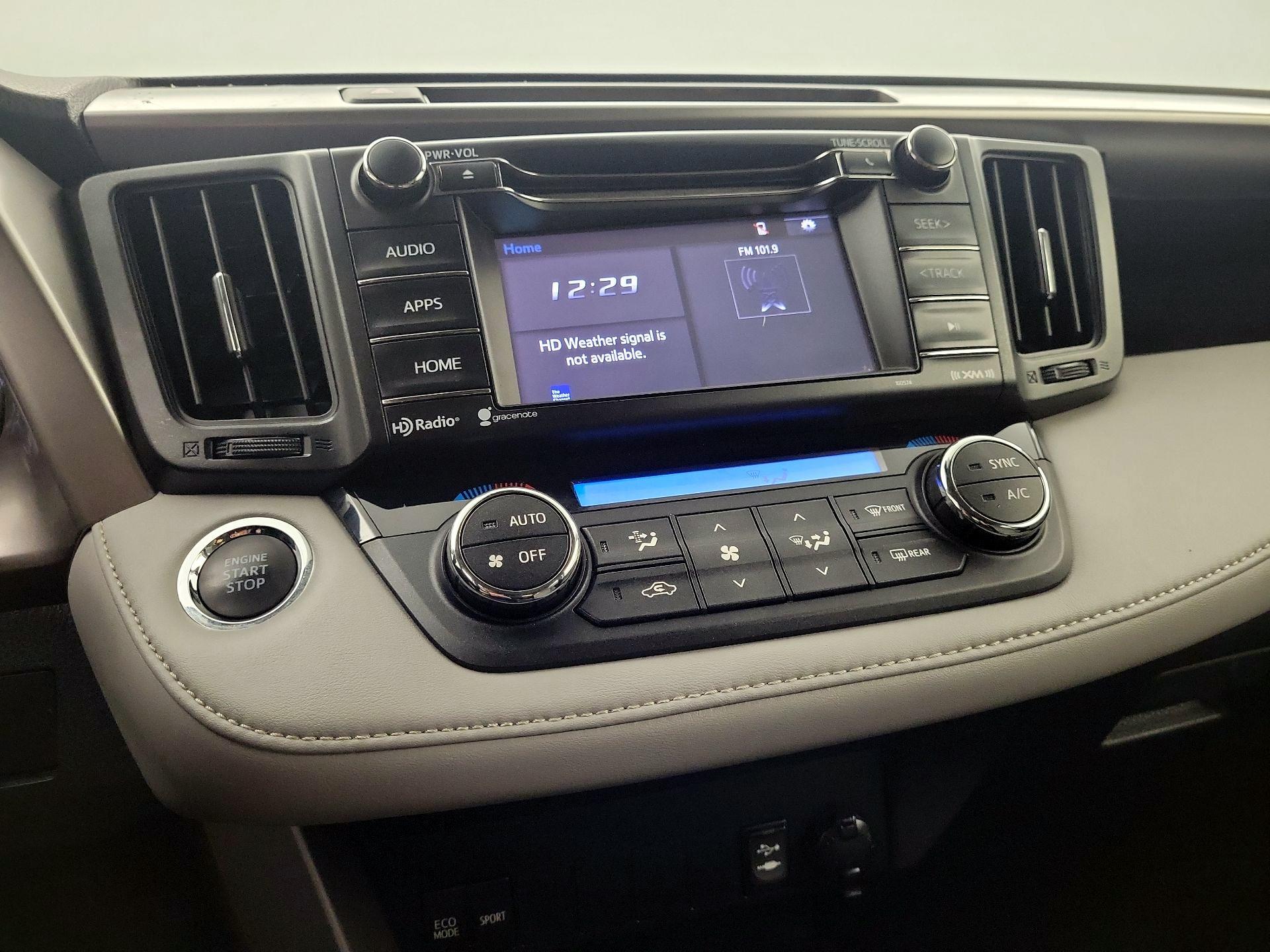 Thumbnail: 2018 Toyota RAV4 - 15