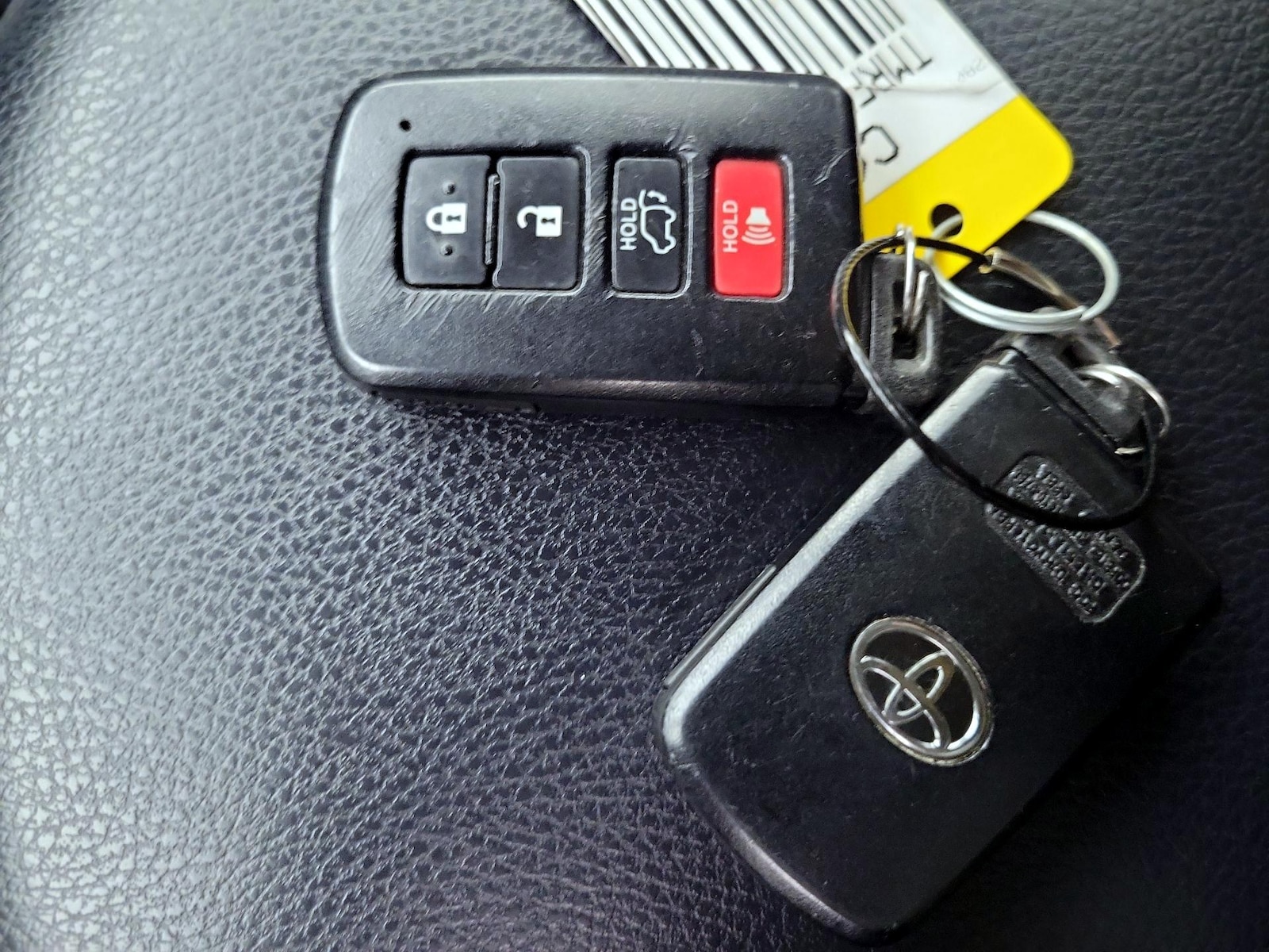 2018 Toyota RAV4 XLE - Photo 23
