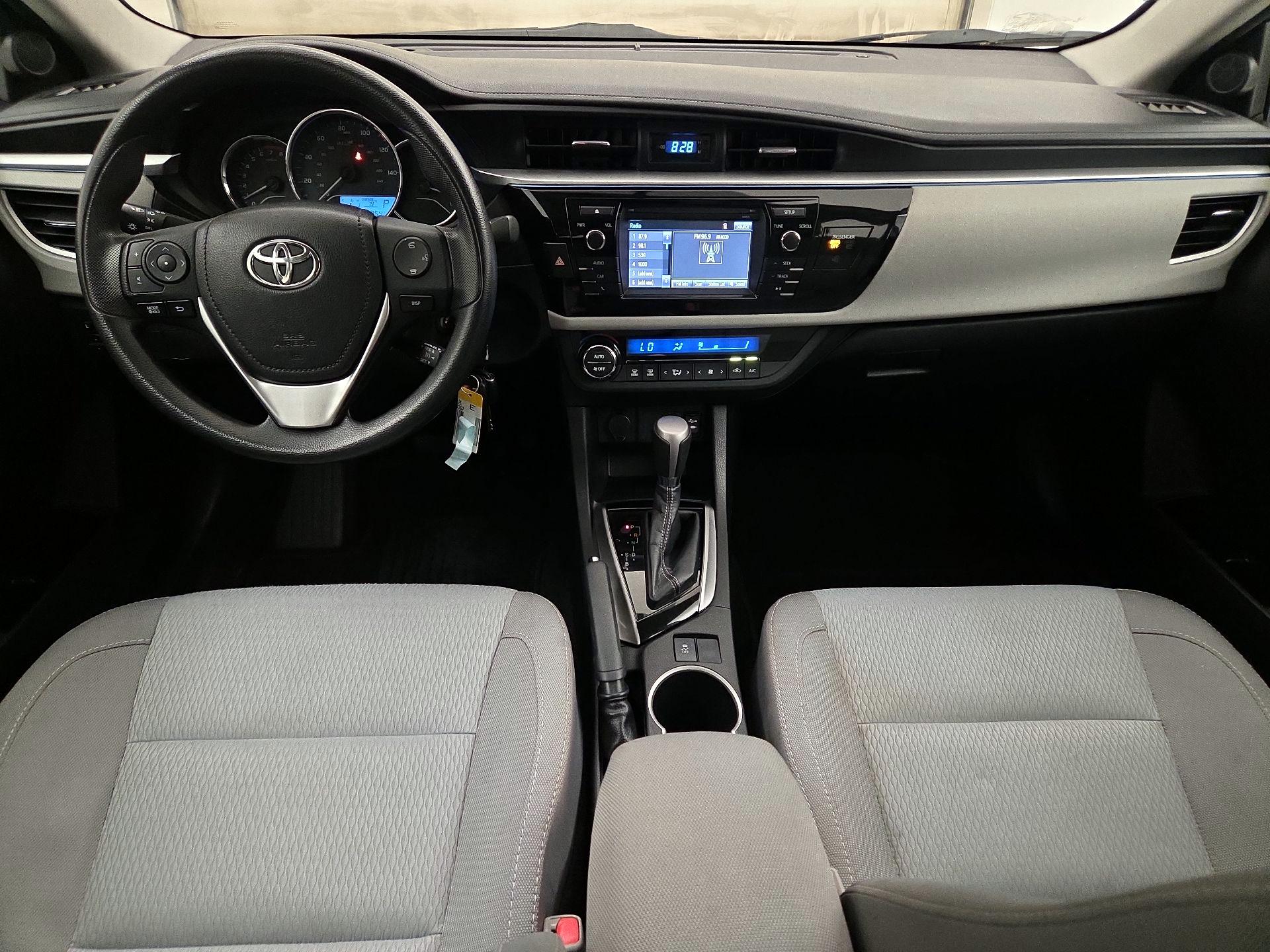 Thumbnail: 2016 Toyota Corolla - 9