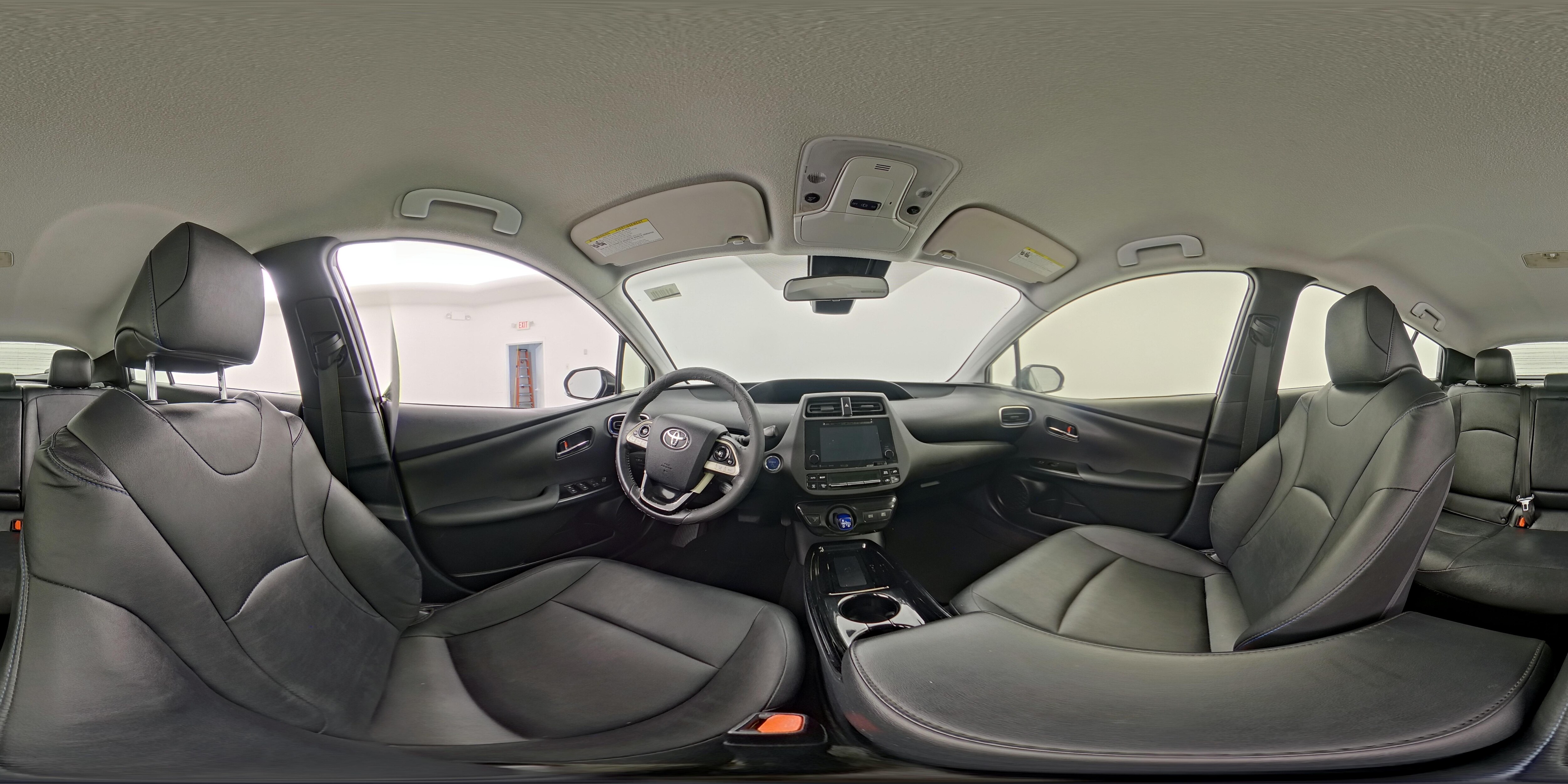 2018 Toyota Prius Three - Photo 25