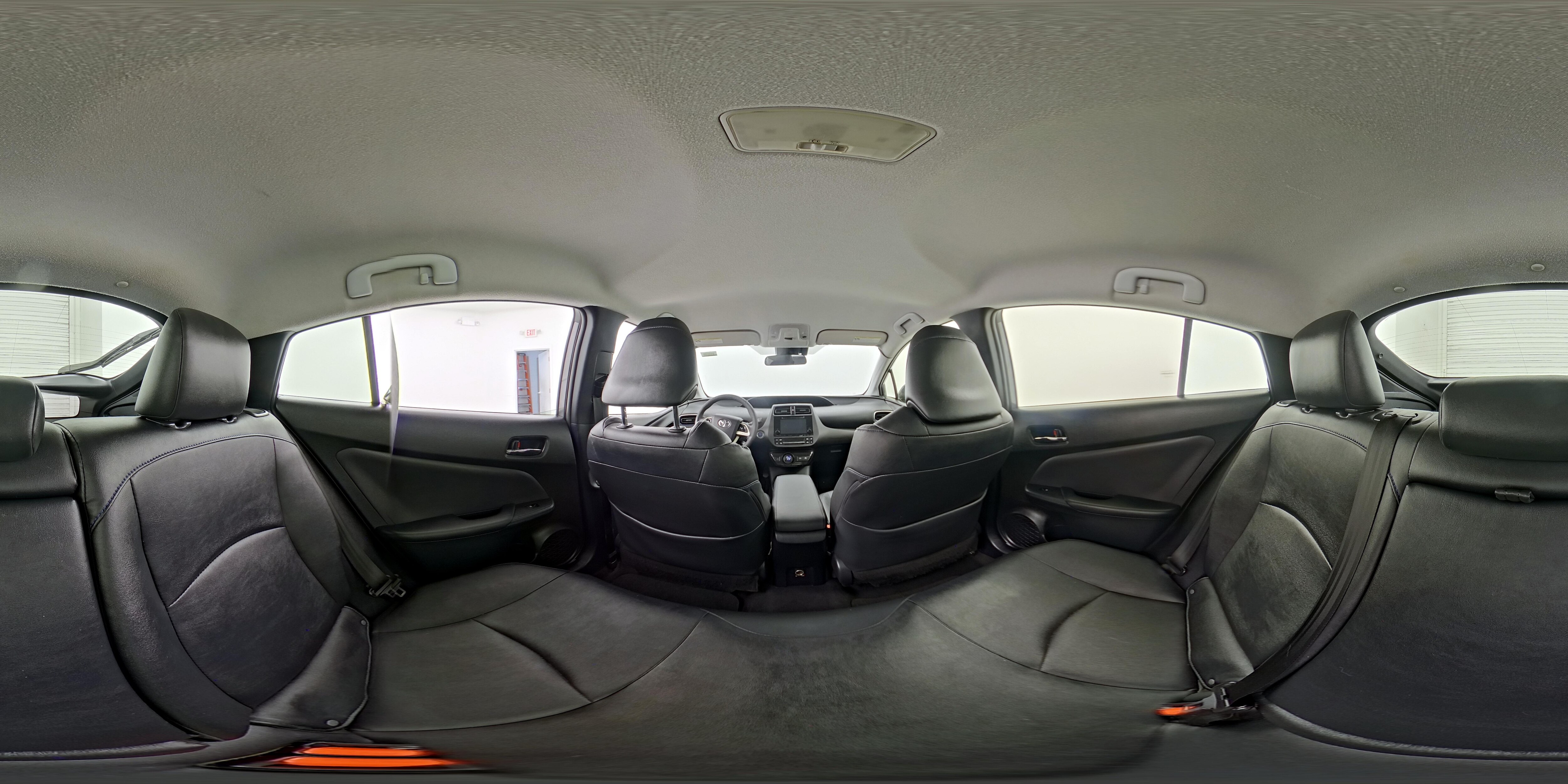2018 Toyota Prius Three - Photo 26