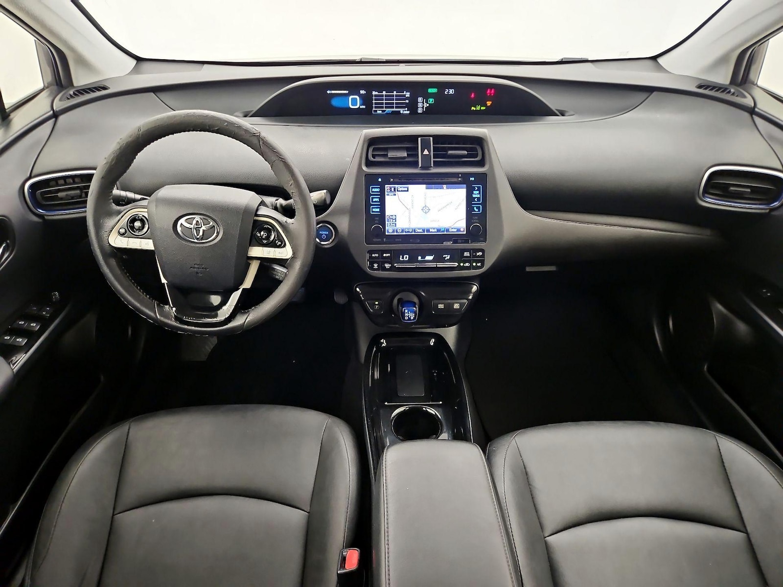 2018 Toyota Prius Three - Photo 10