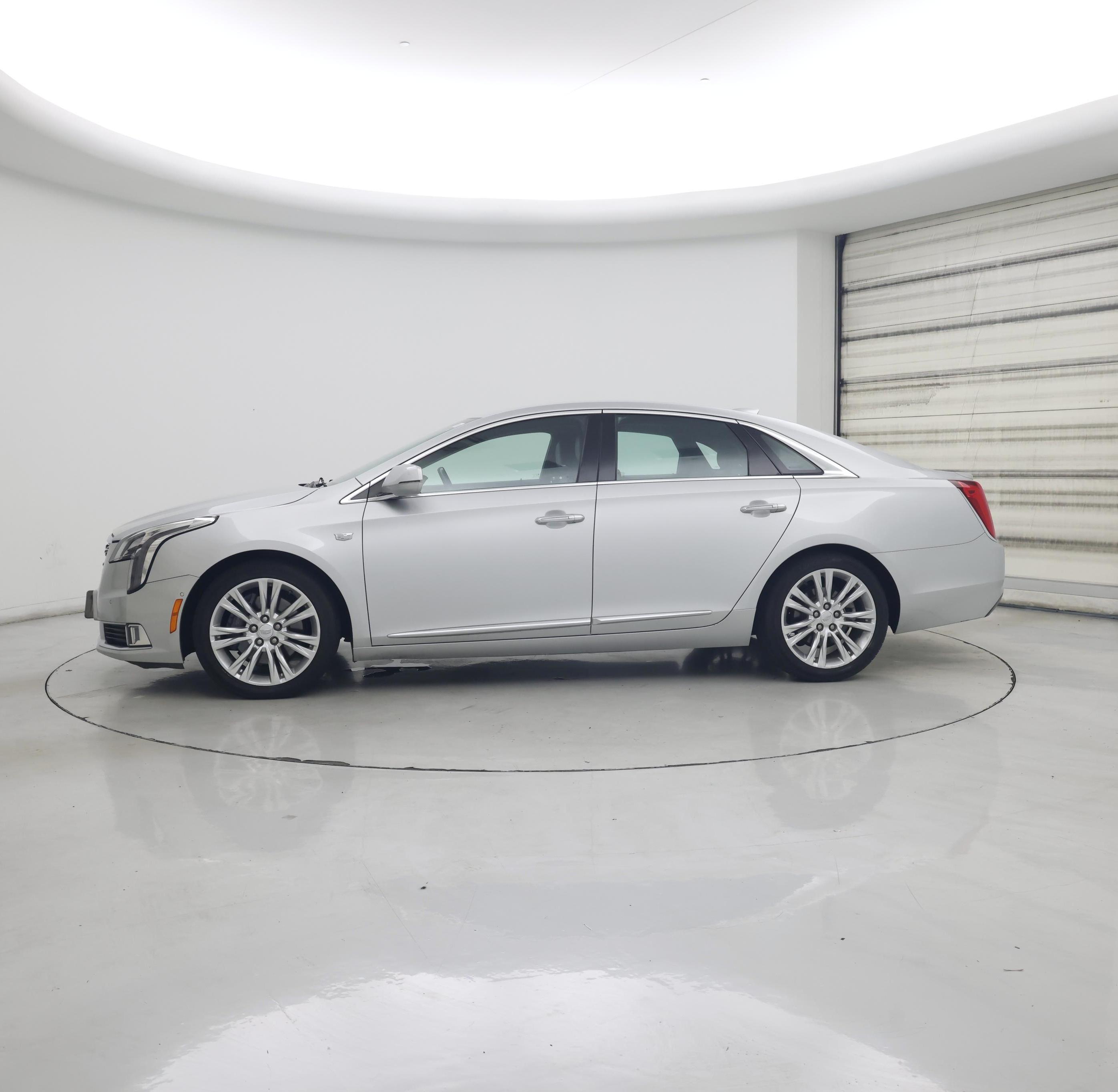 Thumbnail: 2019 Cadillac XTS - 3