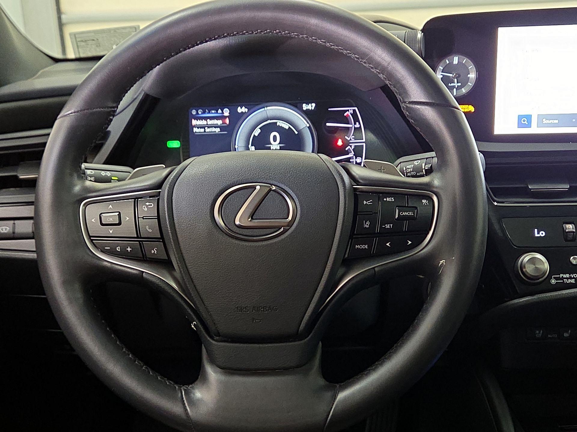 Thumbnail: 2024 Lexus ES - 10