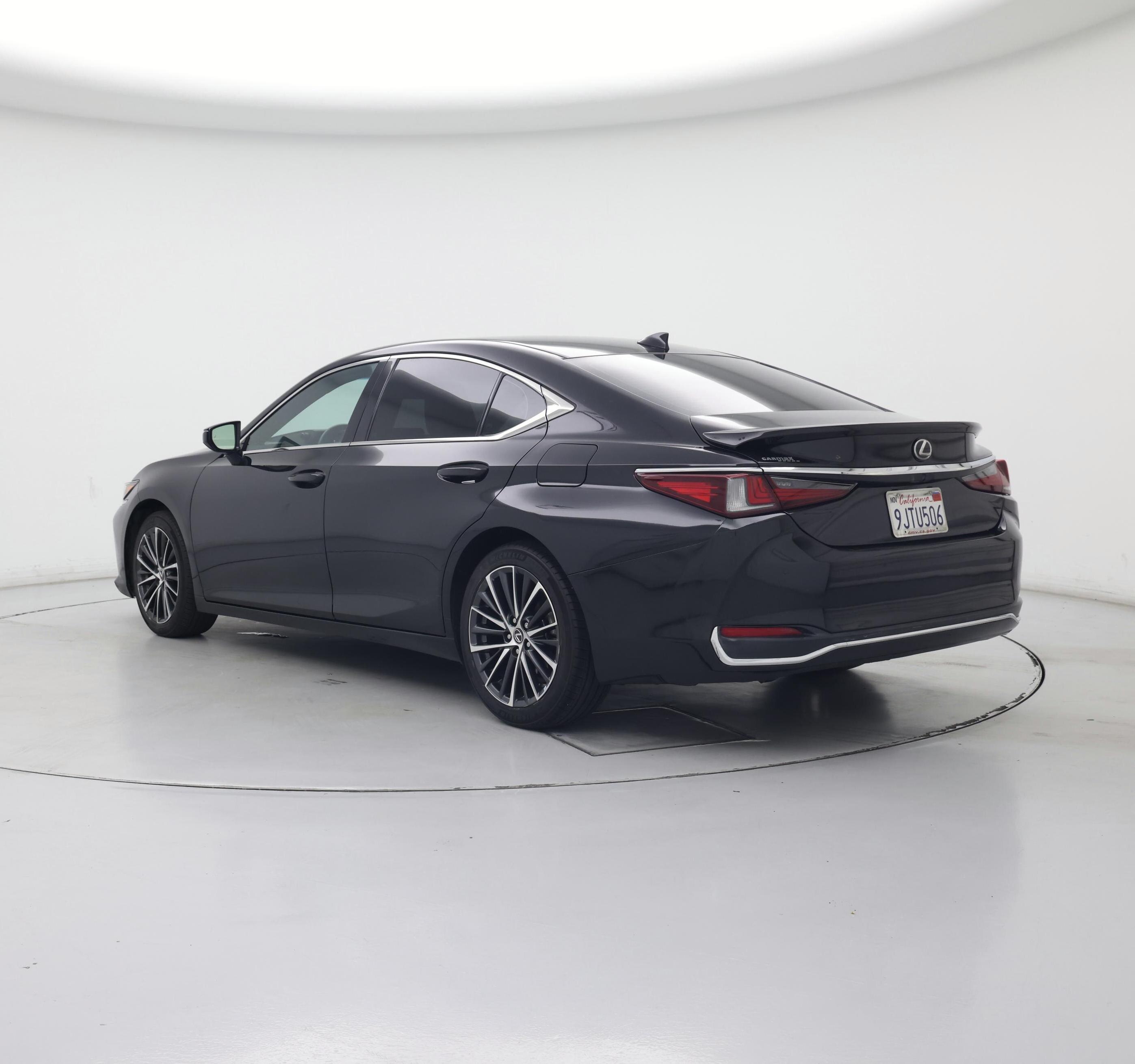Thumbnail: 2024 Lexus ES - 2