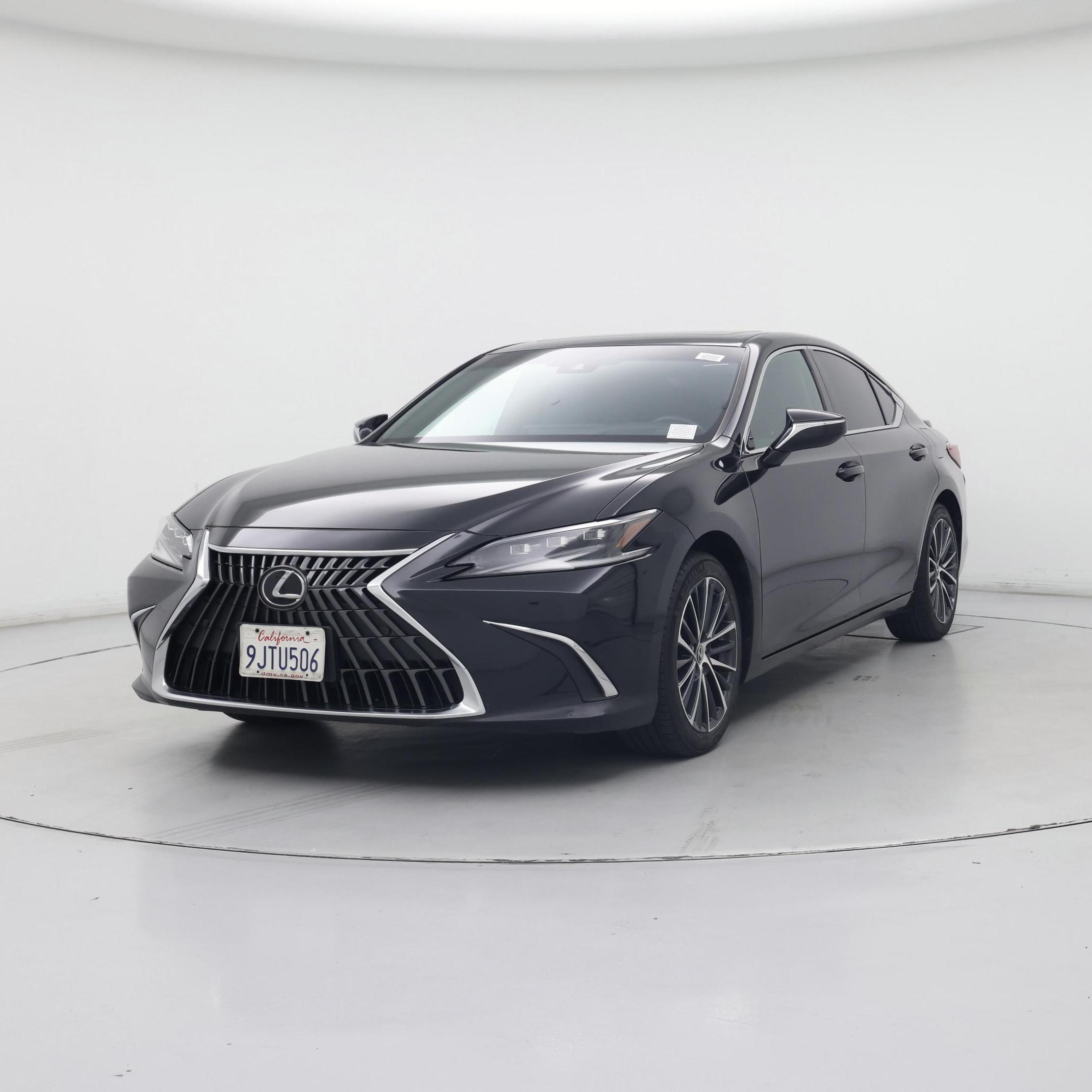 Thumbnail: 2024 Lexus ES - 4