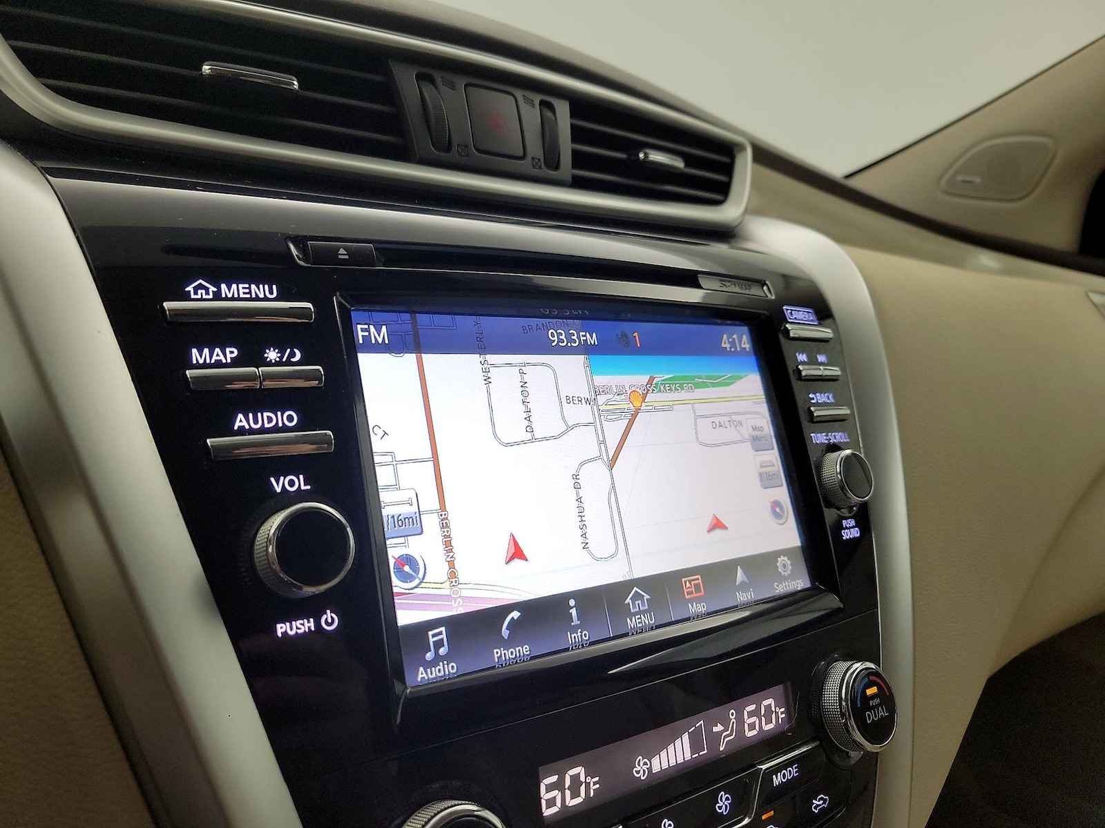 2017 Nissan Murano SL - Photo 15