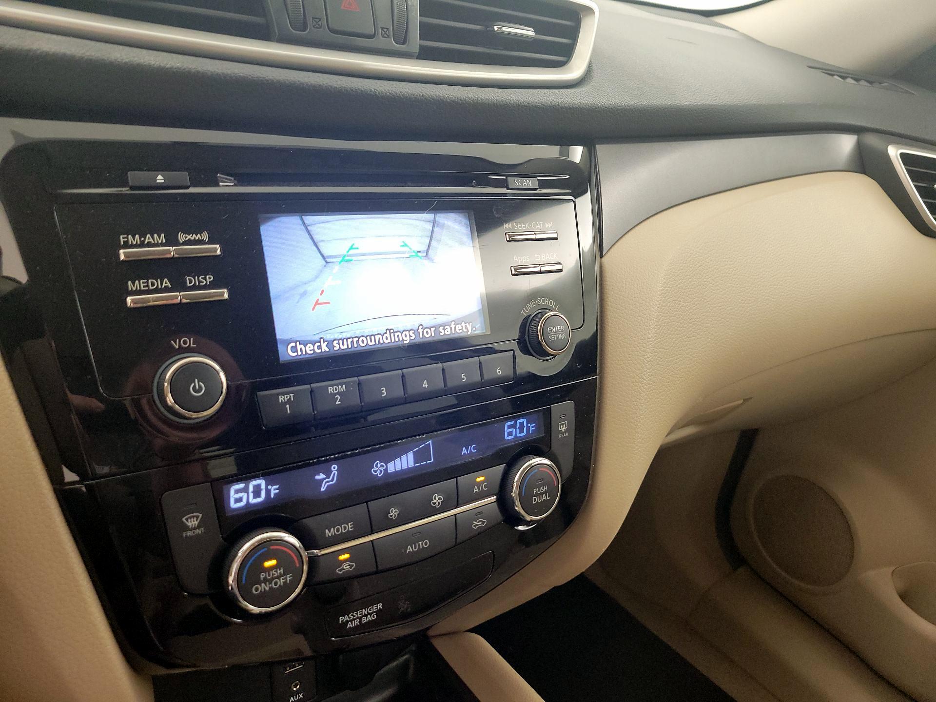 Thumbnail: 2014 Nissan Rogue - 14