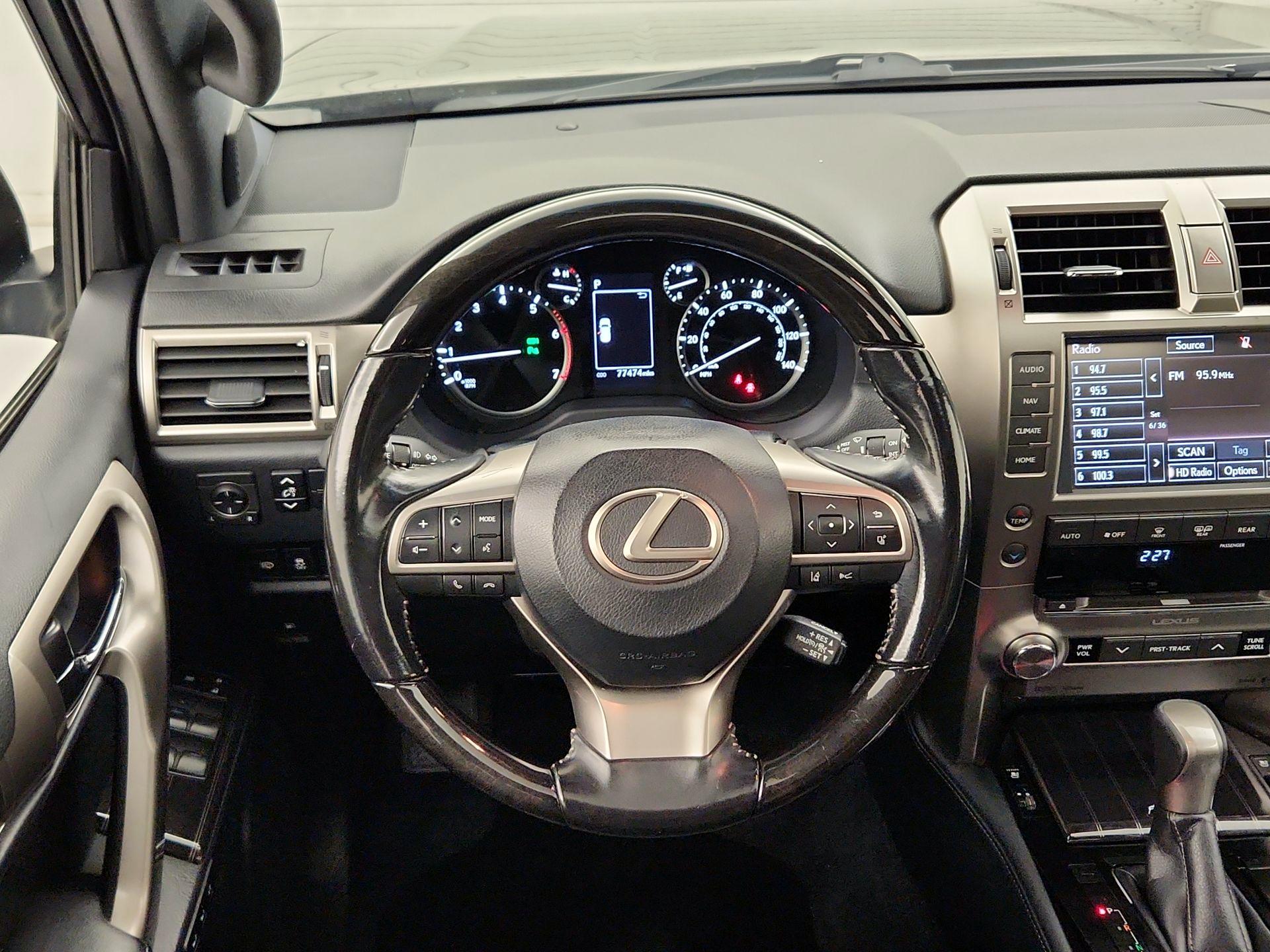 Thumbnail: 2020 Lexus GX - 10