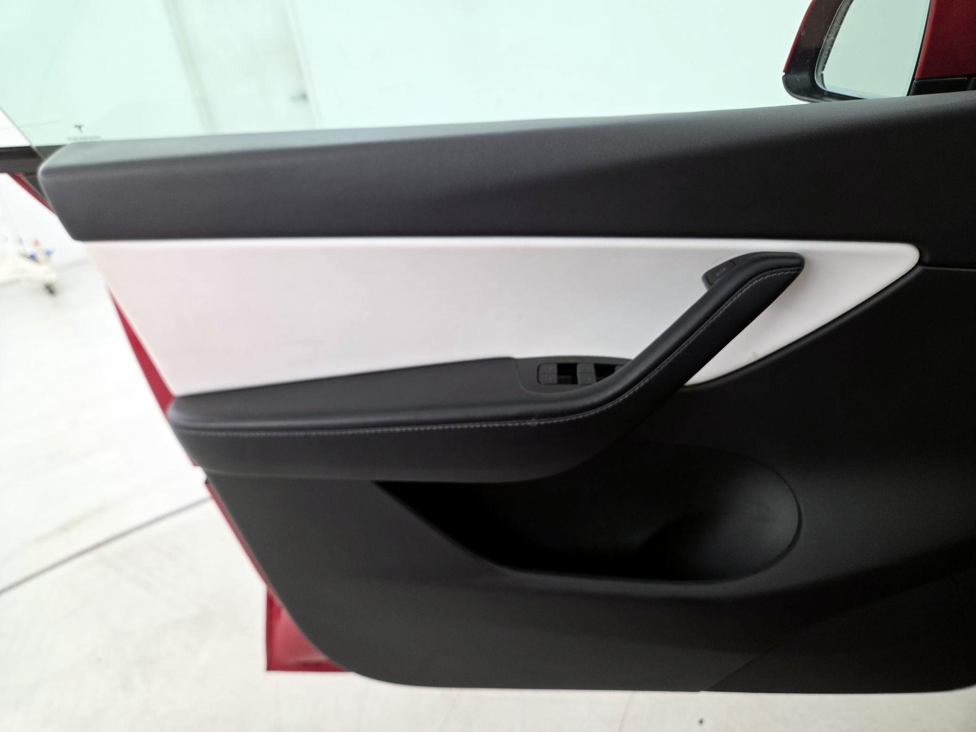 Thumbnail: 2021 Tesla Model Y - 12