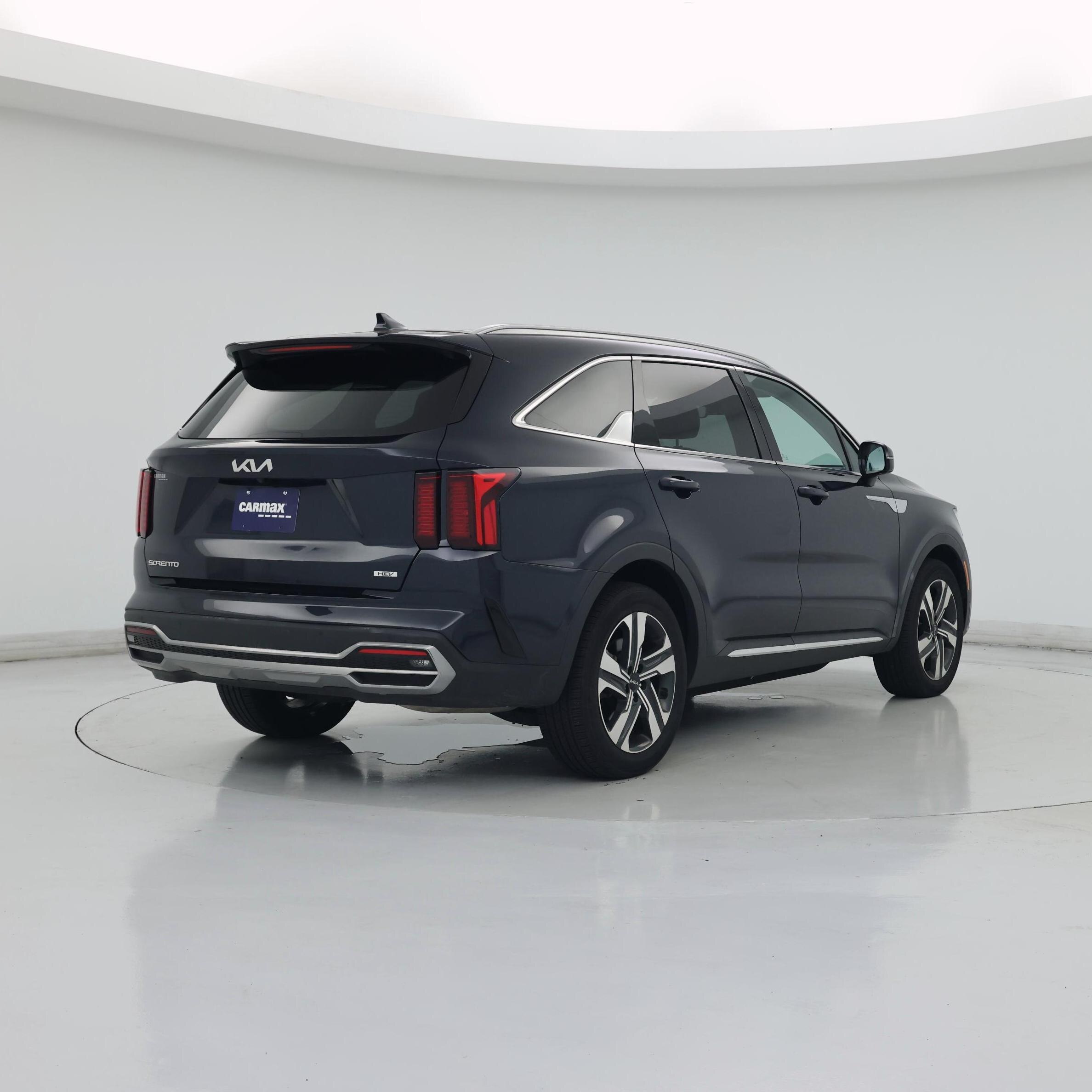 Thumbnail: 2023 Kia Sorento - 8