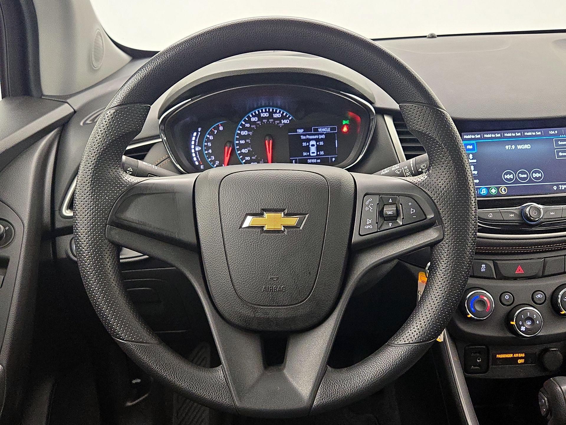 Thumbnail: 2018 Chevrolet Trax - 10