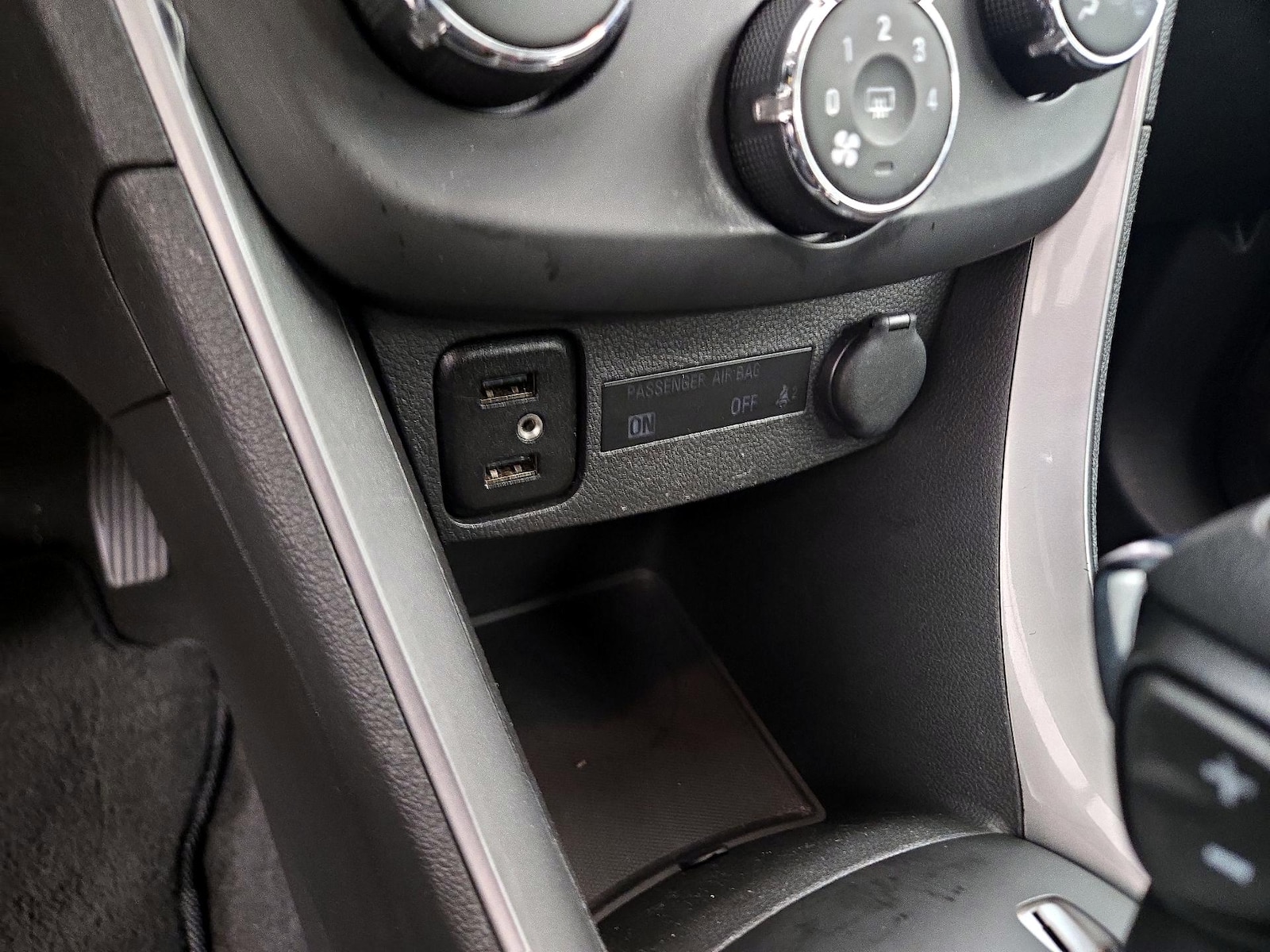 2018 Chevrolet Trax LS - Photo 19