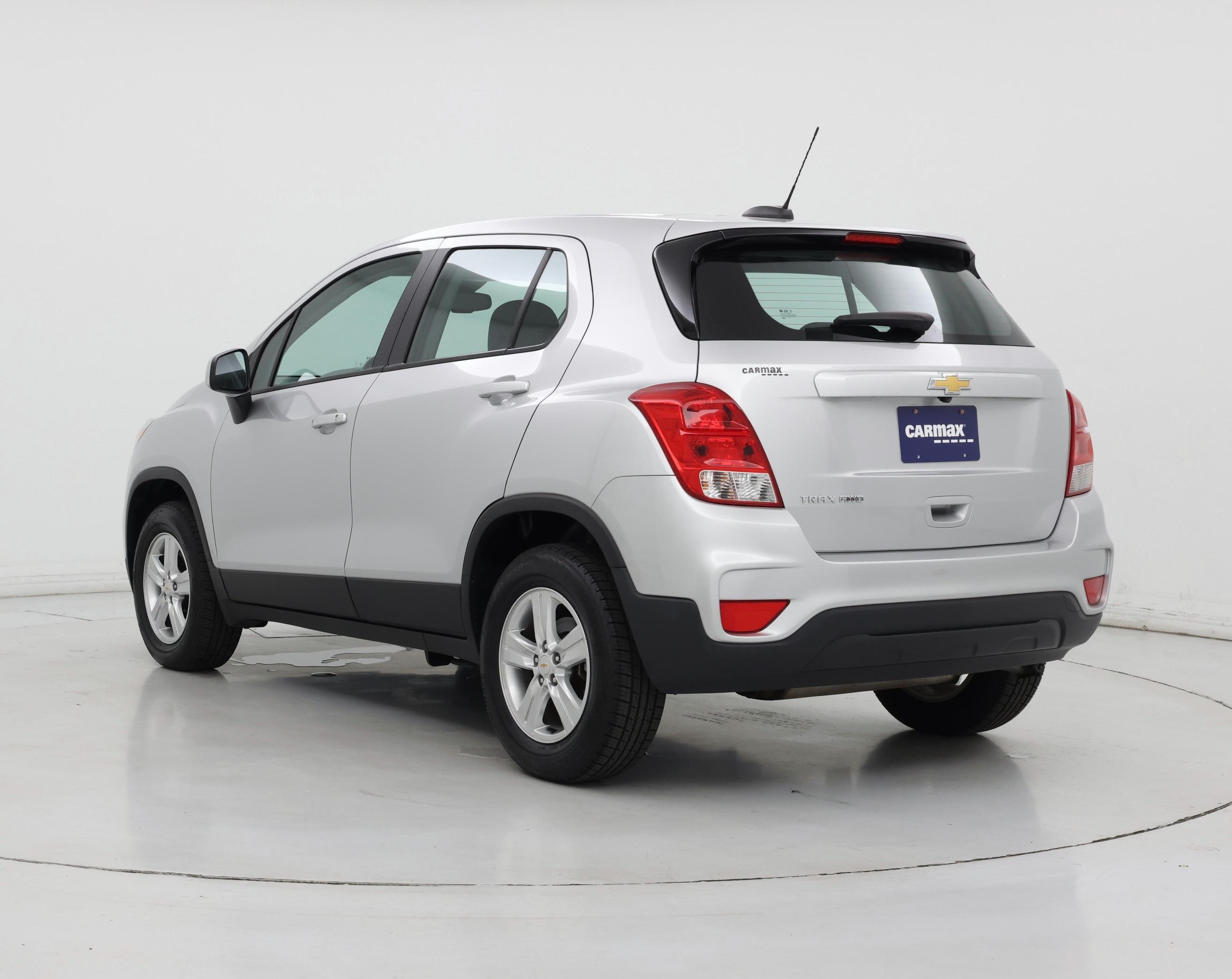 Thumbnail: 2018 Chevrolet Trax - 2