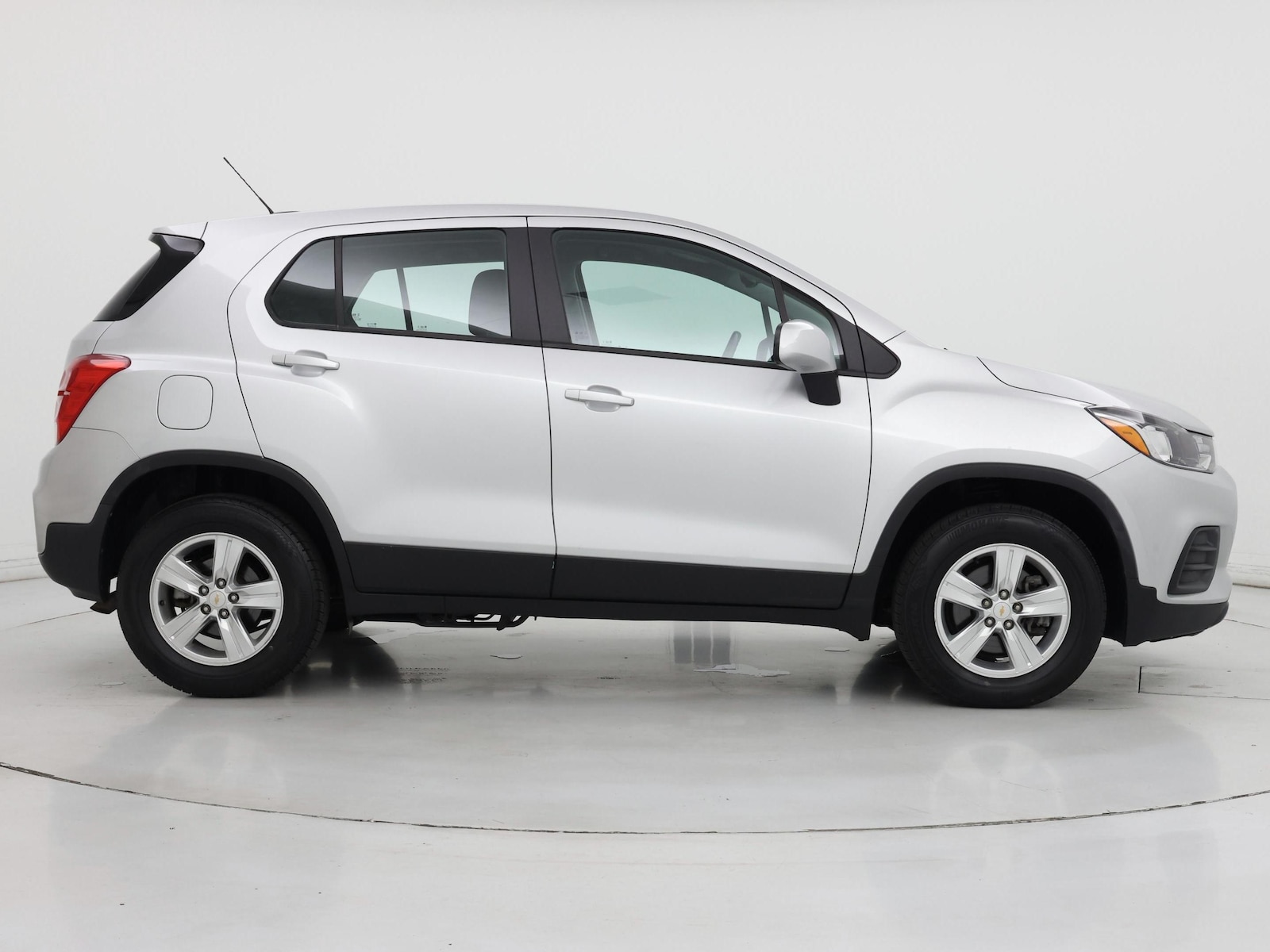 2018 Chevrolet Trax LS - Photo 8