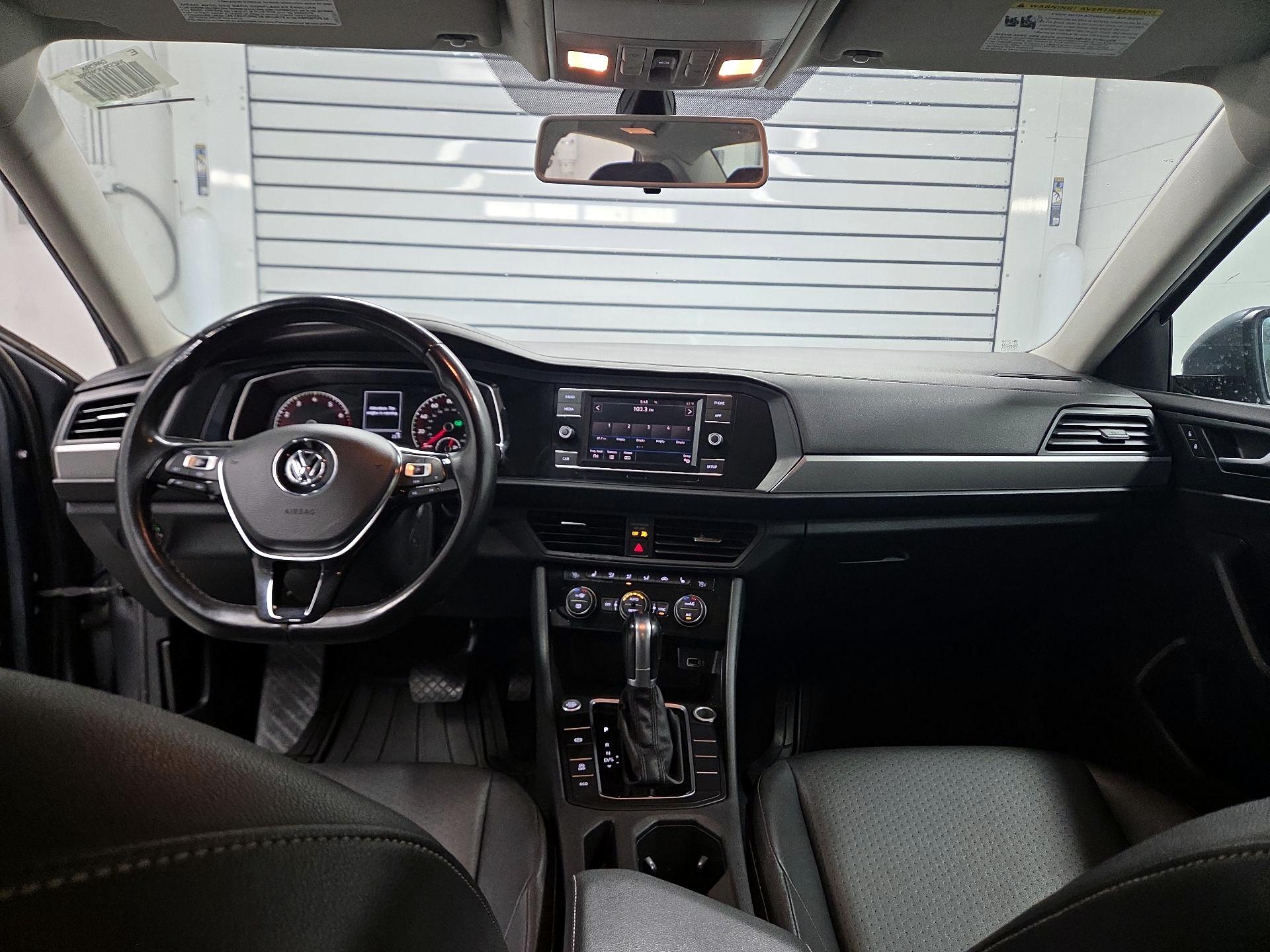 Thumbnail: 2019 Volkswagen Jetta - 9