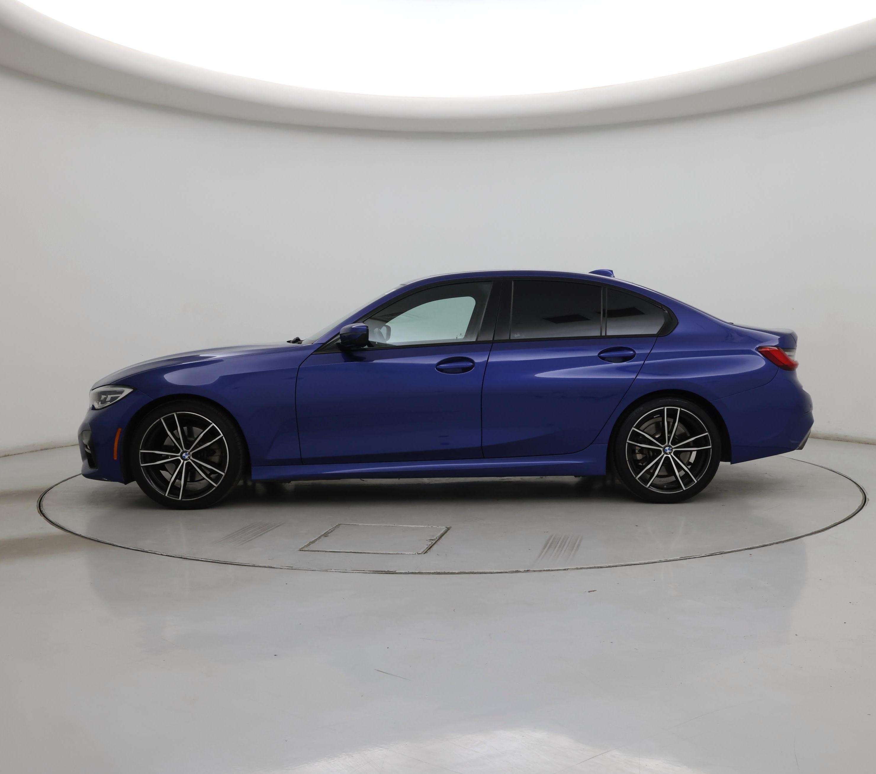 Thumbnail: 2021 BMW 3 Series - 3