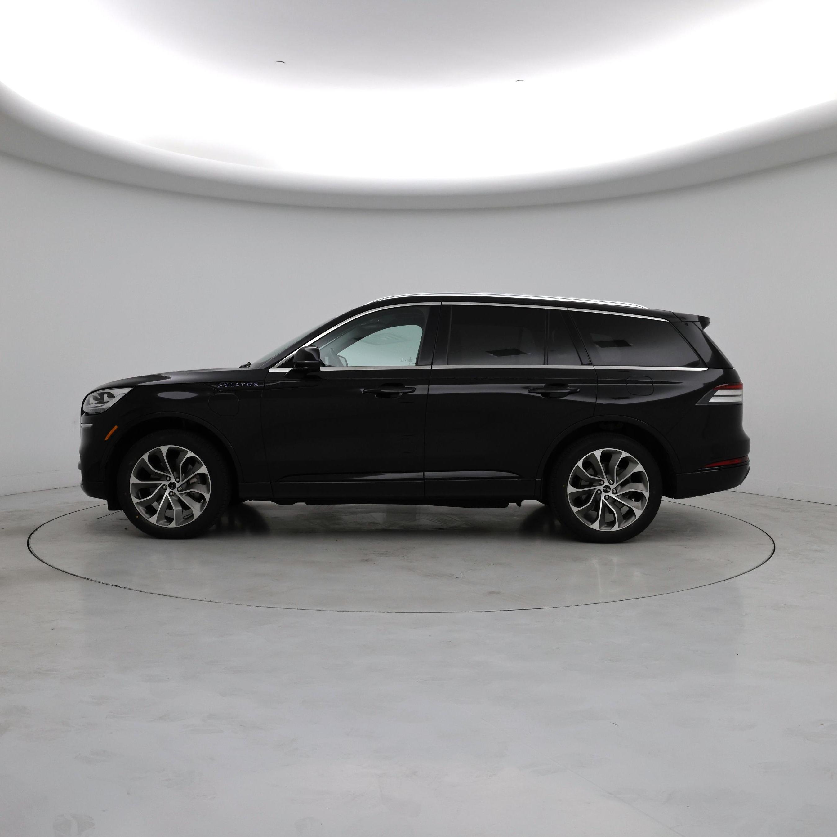 Thumbnail: 2021 Lincoln Aviator - 3