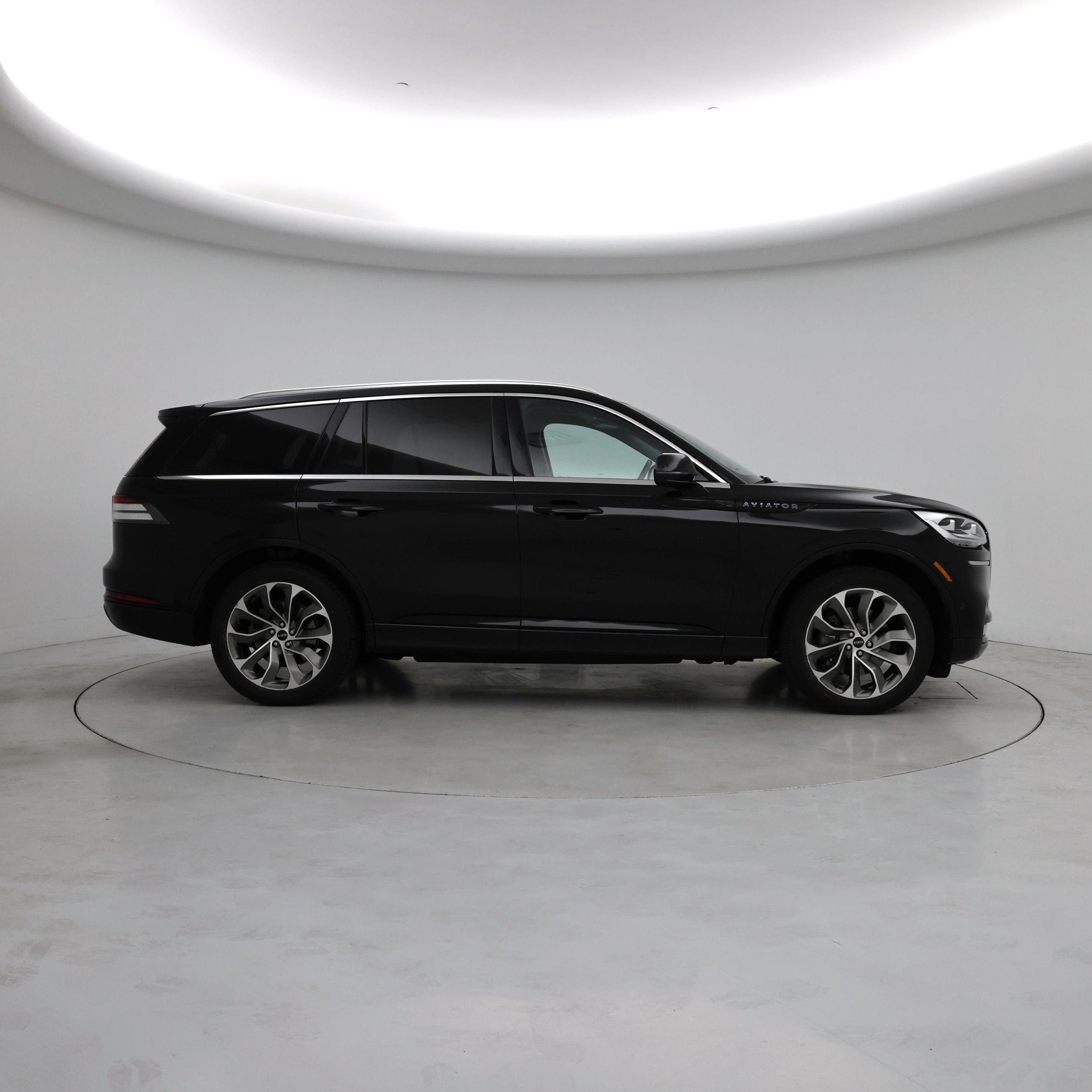 Thumbnail: 2021 Lincoln Aviator - 7