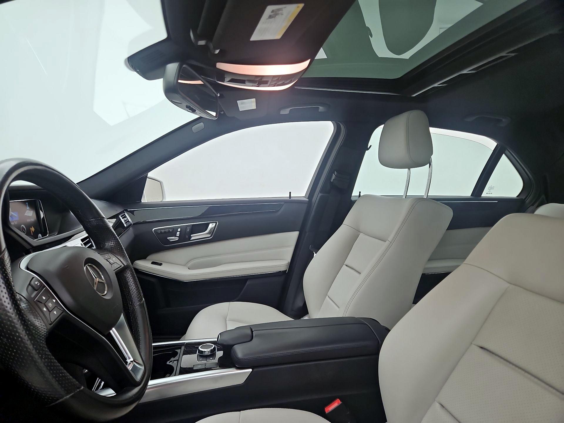 Thumbnail: 2016 Mercedes-Benz E-Class - 18