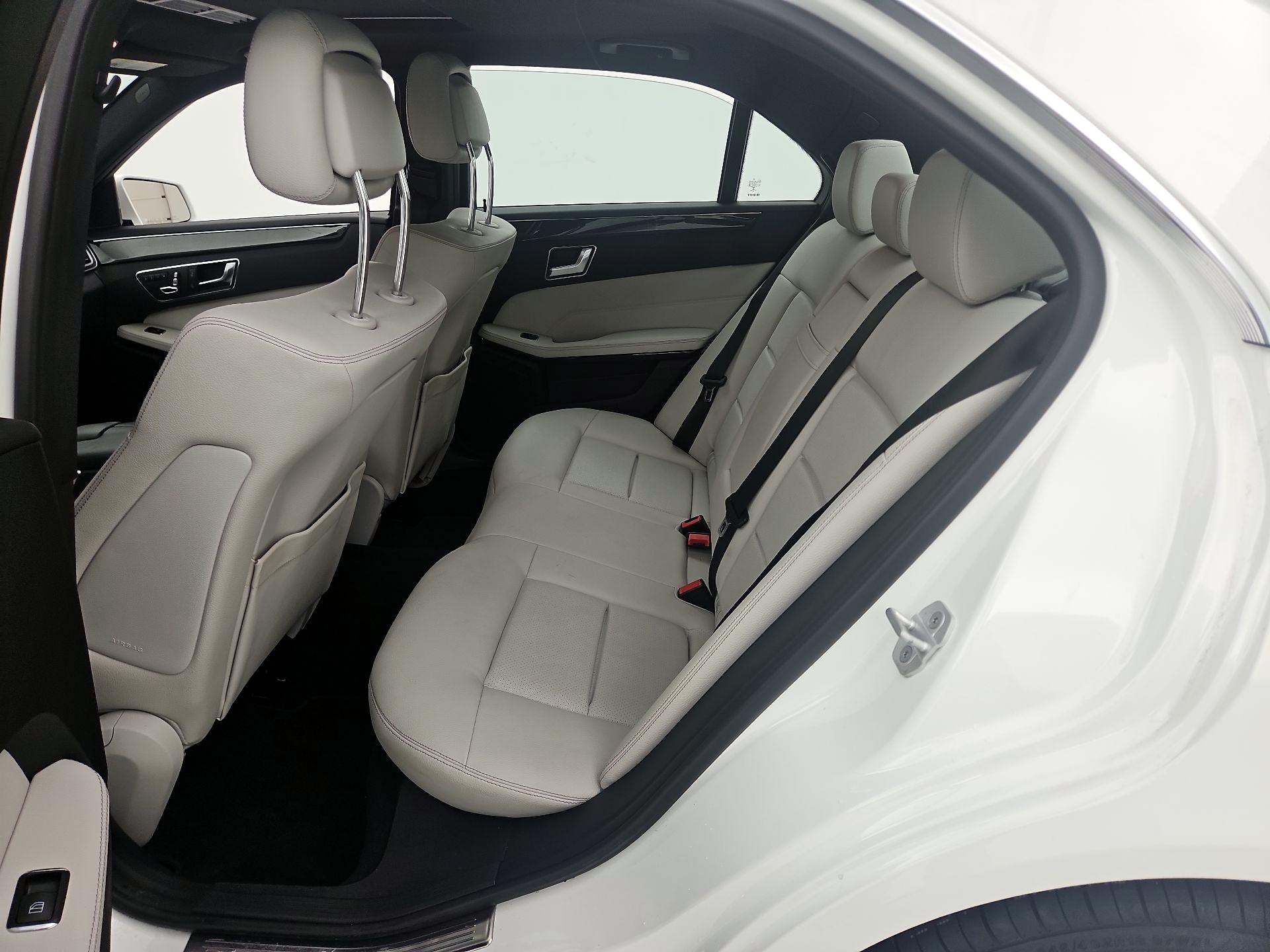 Thumbnail: 2016 Mercedes-Benz E-Class - 19