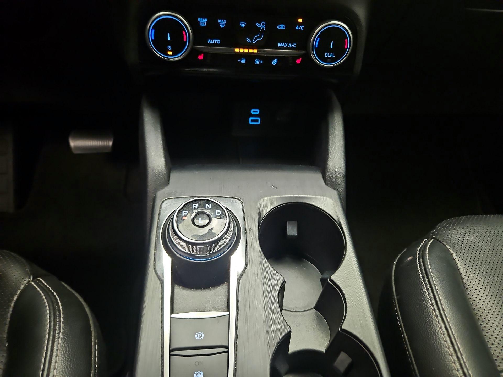 Thumbnail: 2022 Ford Escape - 17