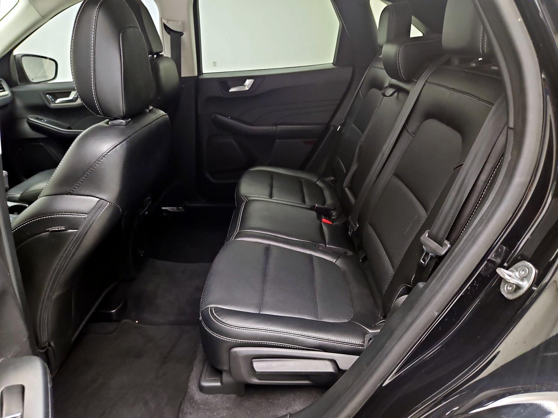 Thumbnail: 2022 Ford Escape - 18