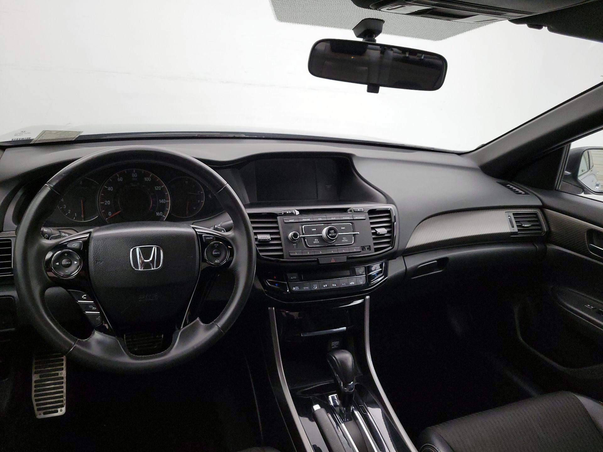 Thumbnail: 2017 Honda Accord - 9