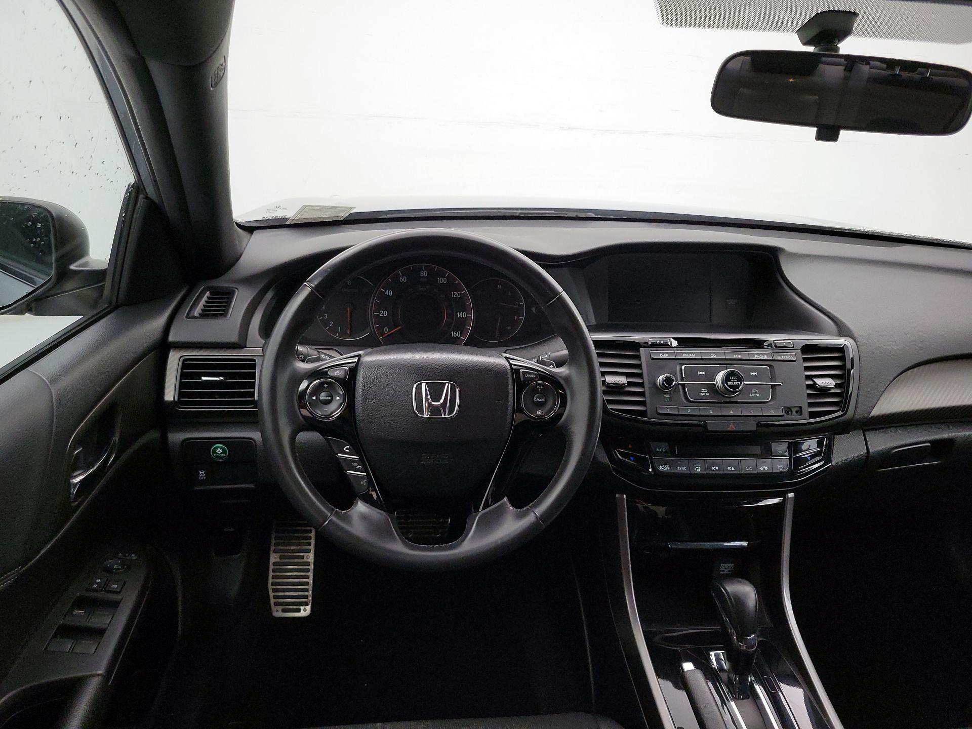Thumbnail: 2017 Honda Accord - 10