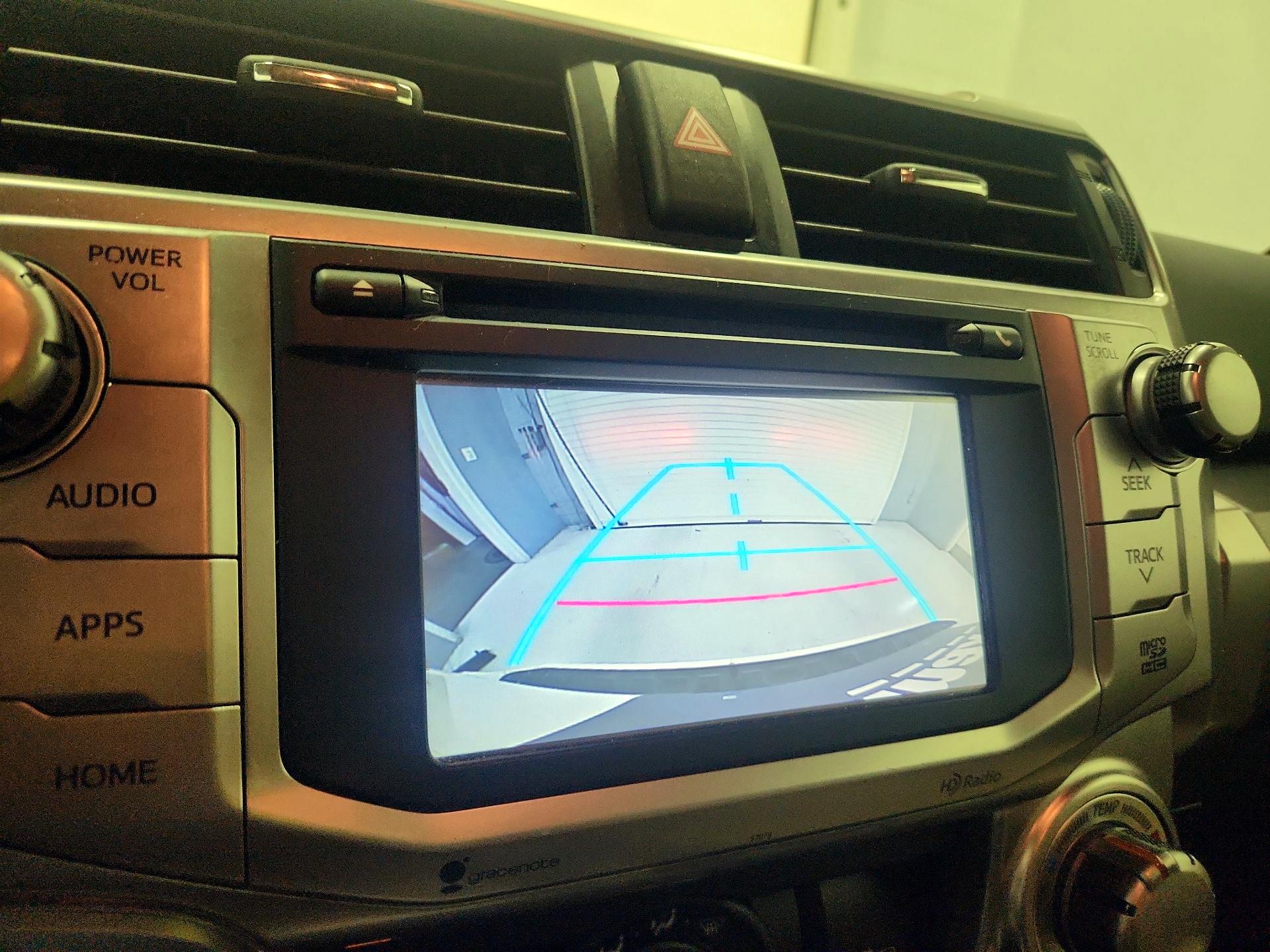 Thumbnail: 2015 Toyota 4Runner - 14