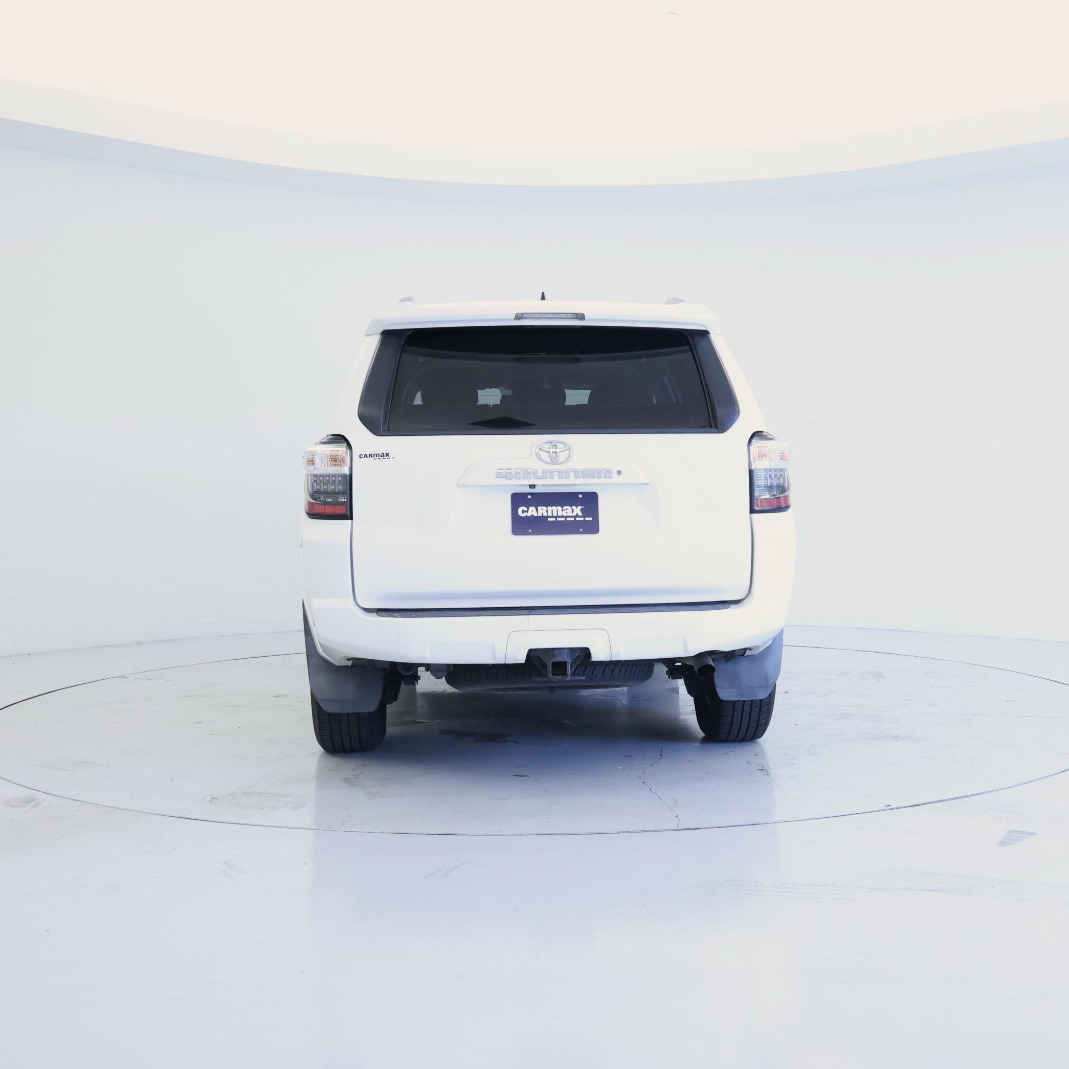 Thumbnail: 2015 Toyota 4Runner - 6