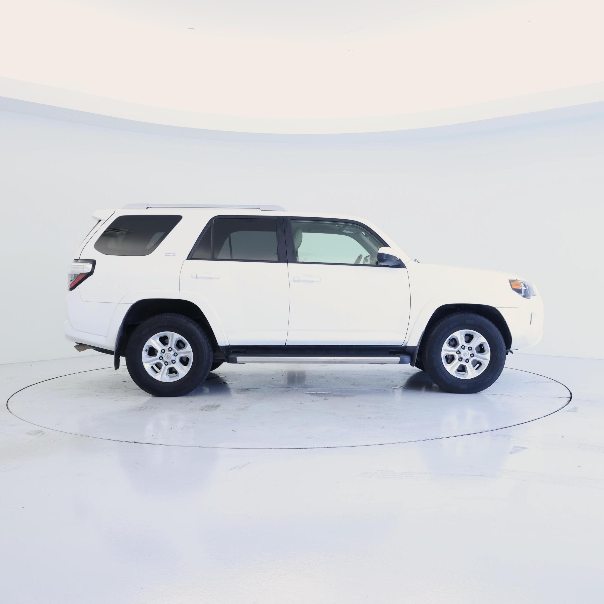 Thumbnail: 2015 Toyota 4Runner - 7