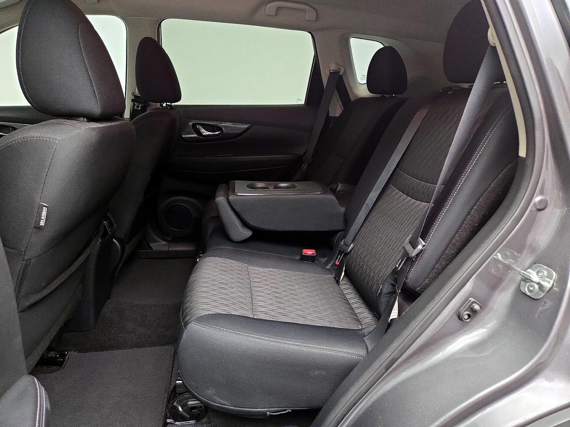 Thumbnail: 2018 Nissan Rogue - 19