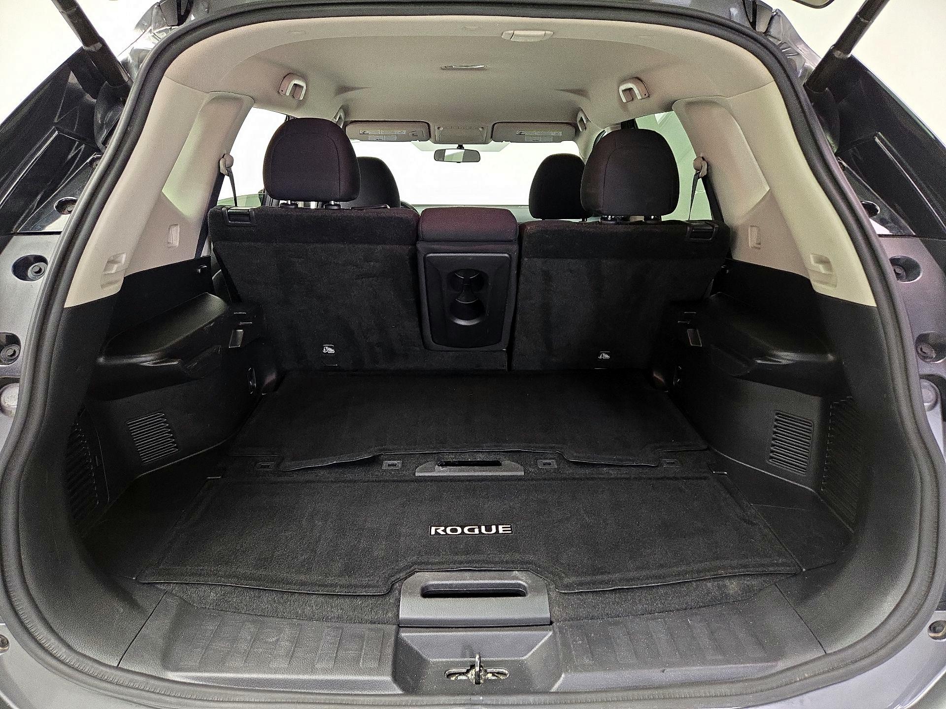 Thumbnail: 2018 Nissan Rogue - 20