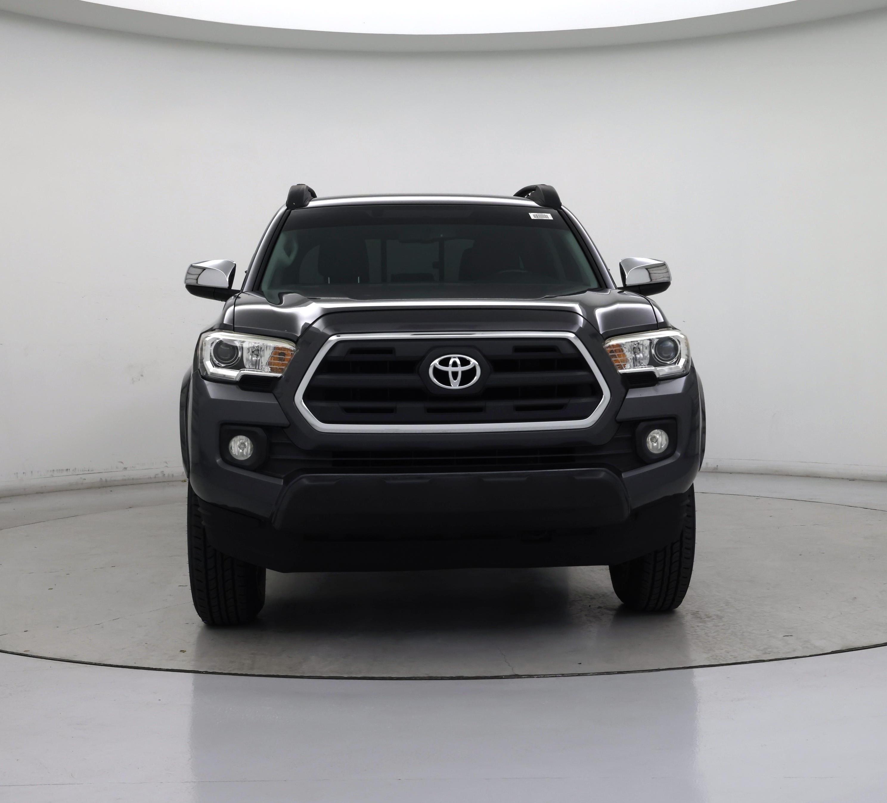 Thumbnail: 2017 Toyota Tacoma - 5