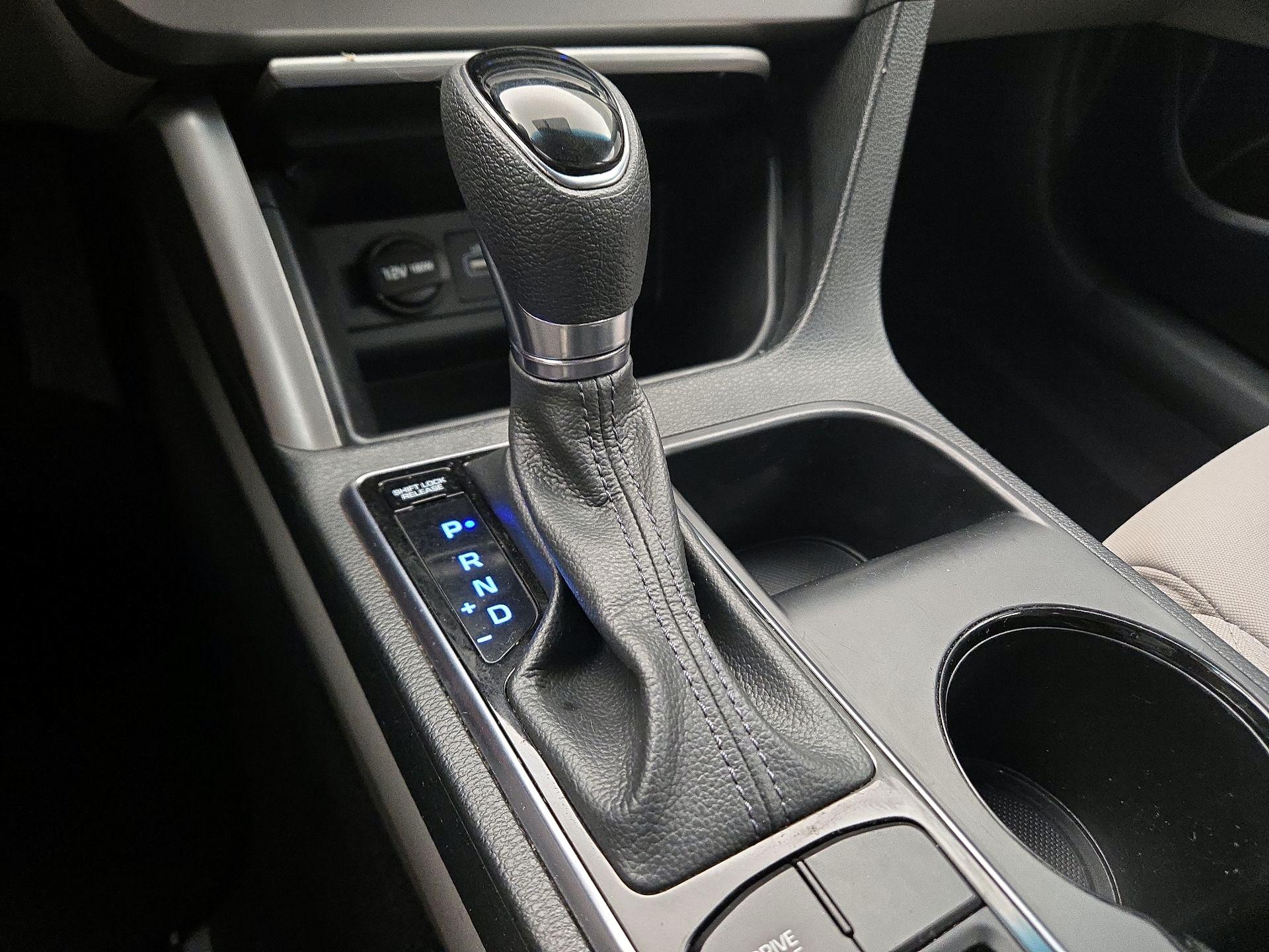 Thumbnail: 2016 Hyundai Sonata - 17