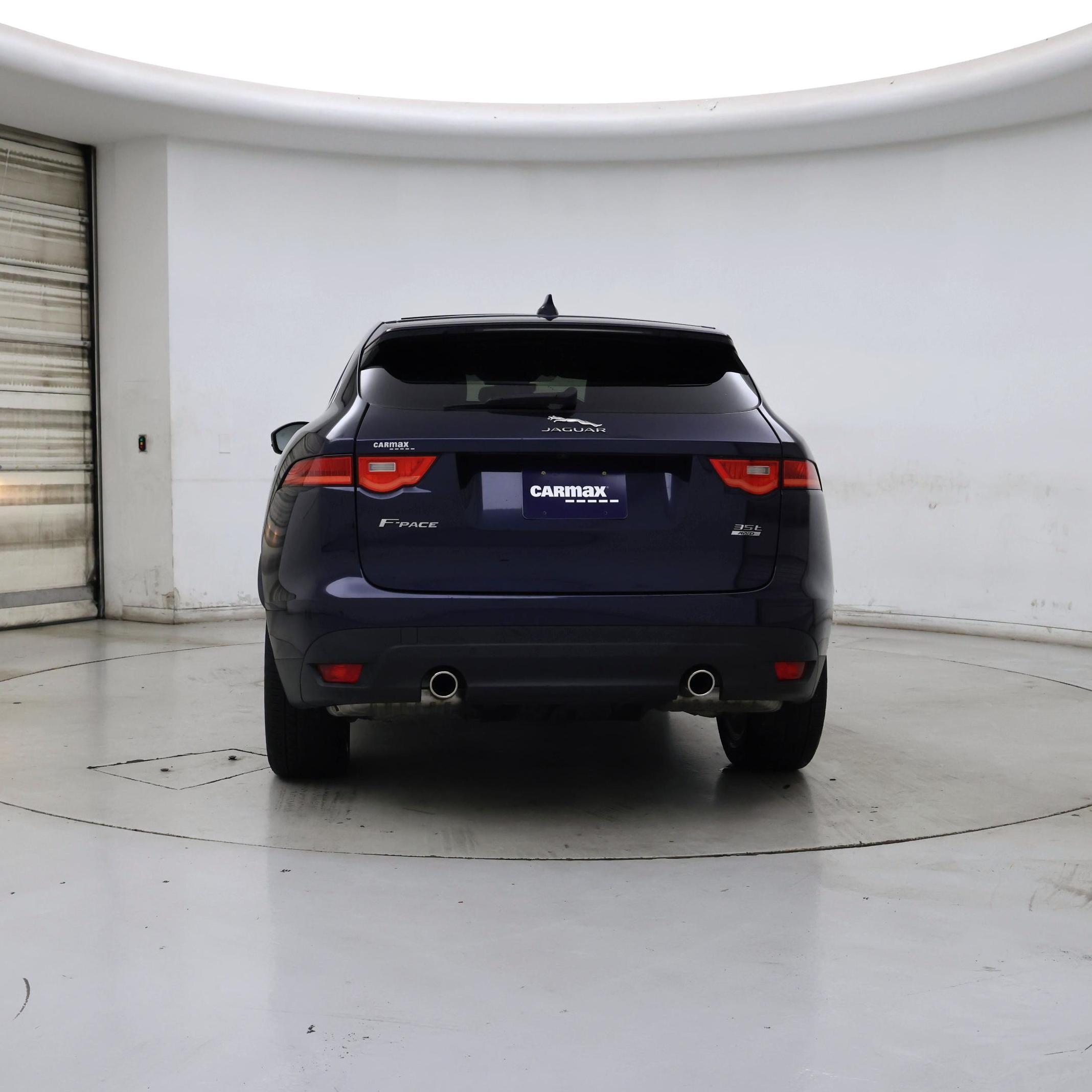 Thumbnail: 2017 Jaguar F-Pace - 6