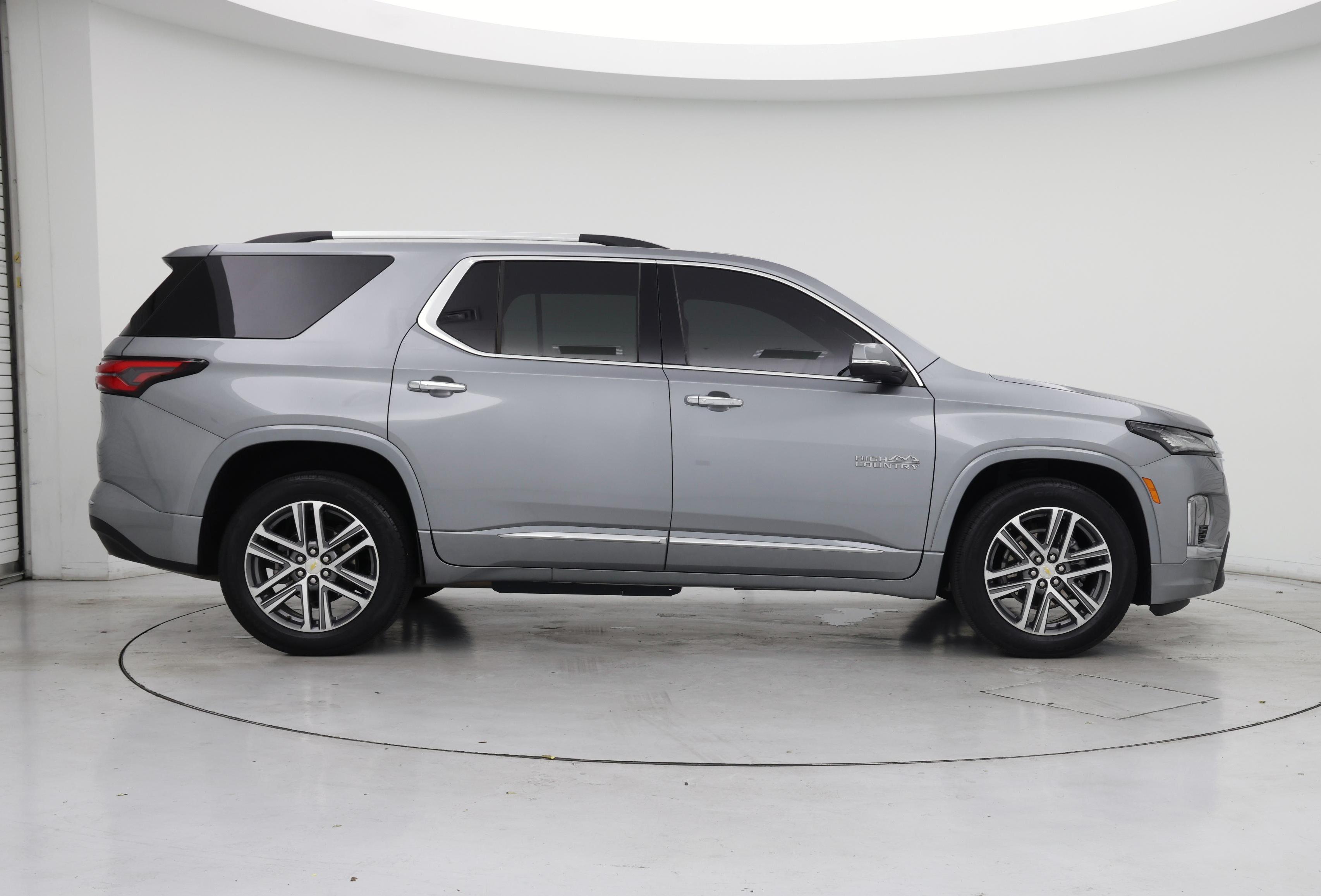 Thumbnail: 2023 Chevrolet Traverse - 7